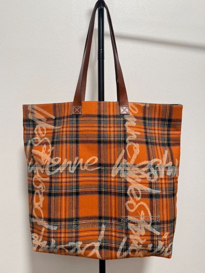 Vivienne Westwood Vivienne Westwood size os Graffiti check print punk handbag Size ONE SIZE - 3 Thumbnail