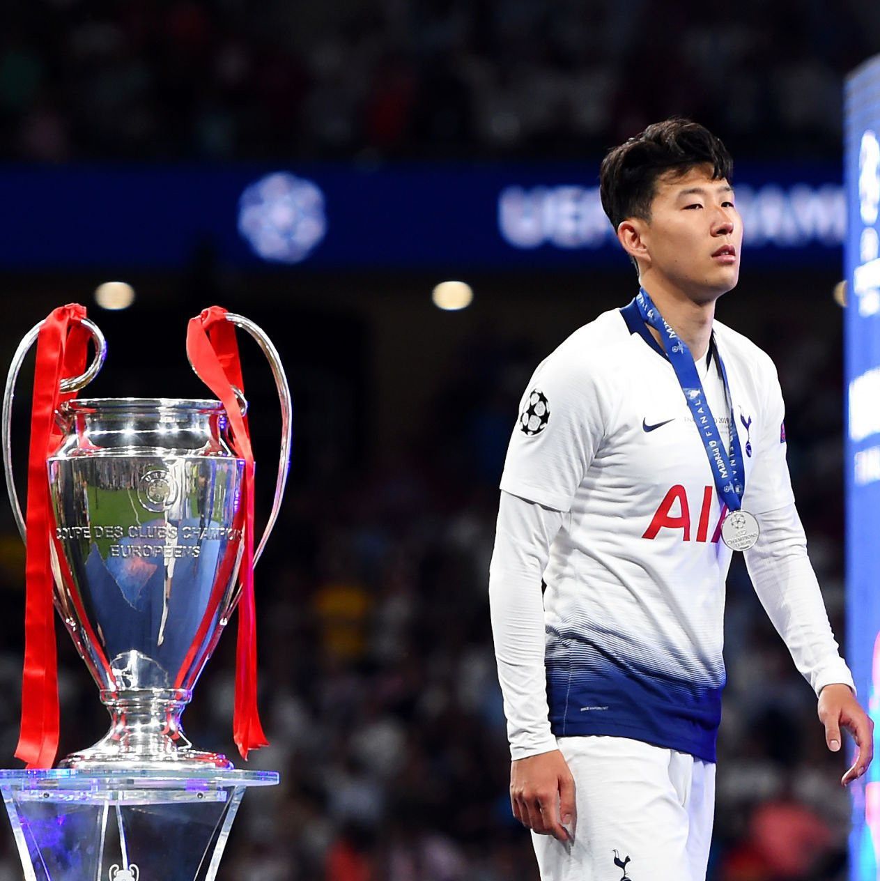 Nike Tottenham Hotspurs Final Madrid 2019 Jersey Son Heung Min Size US M / EU 48-50 / 2 - 11 Thumbnail