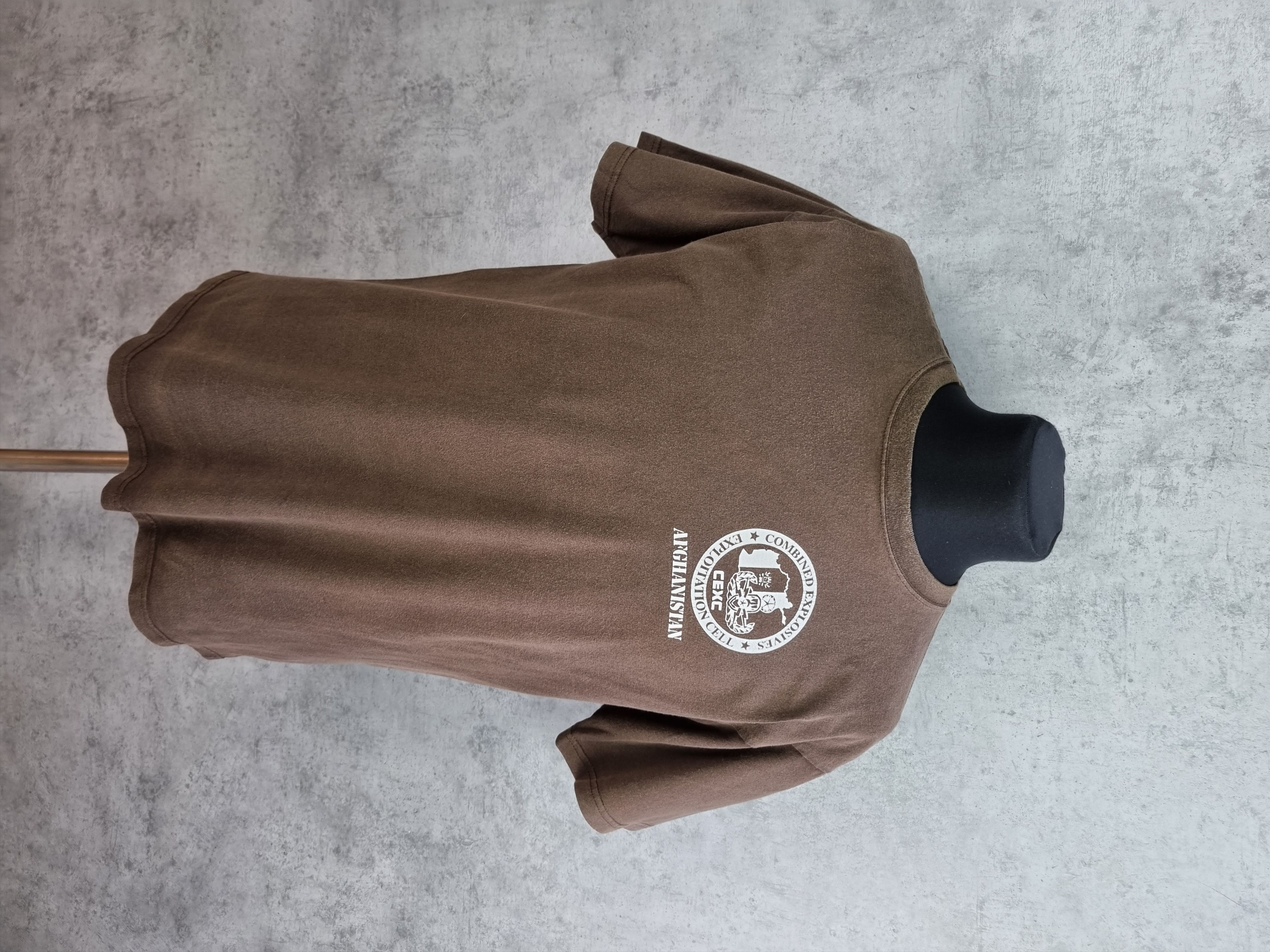 Vintage Rare Afghanistan Exploitation Cell Anvil Tee Shirt Size US L / EU 52-54 / 3 - 4 Thumbnail