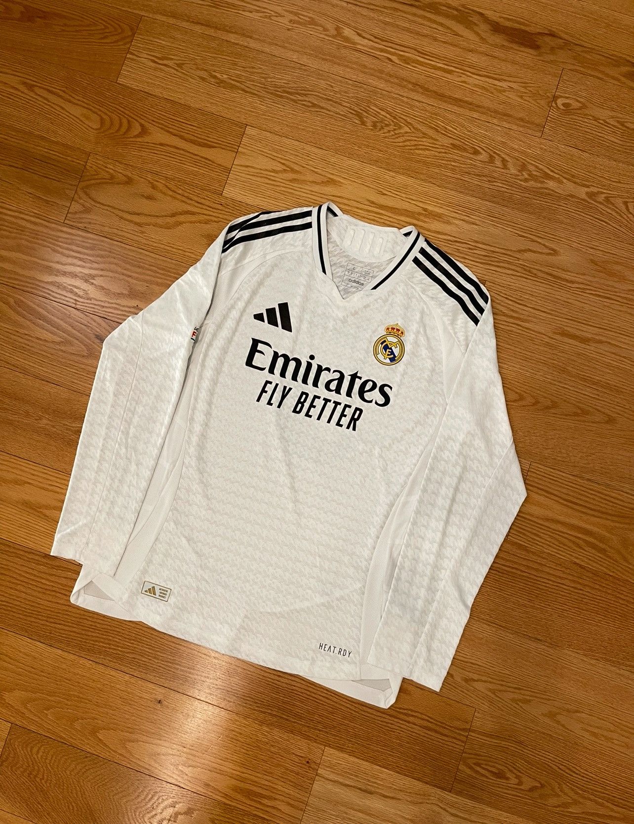 Adidas Authentic Real Madrid JUDE BELLINGHAM 2024/25 home jersey Size US L / EU 52-54 / 3 - 2 Thumbnail