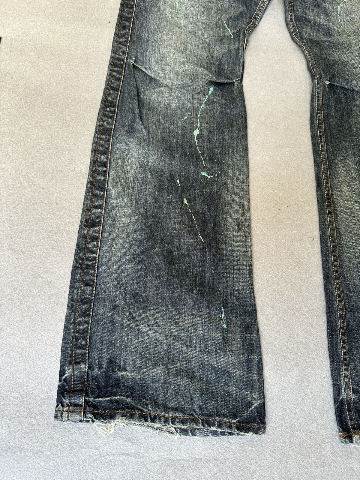 Japanese Brand FLARE Root Three Distressed Splatter Denim Size US 34 / EU 50 - 5 Thumbnail