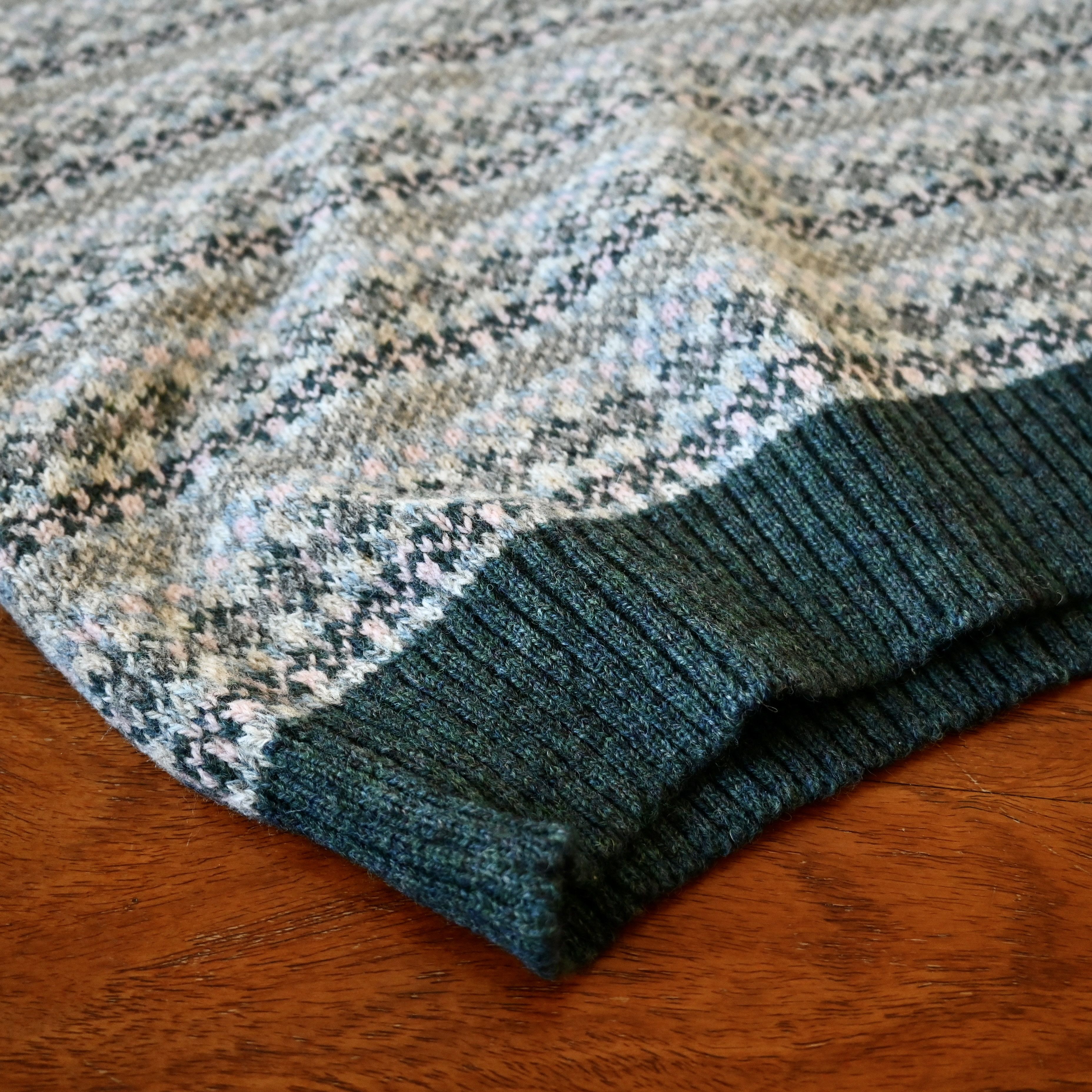 Vintage VTG 1990s GLENEAGLES wool Fair Isle knit best, made in Italy Size US L / EU 52-54 / 3 - 12 Thumbnail