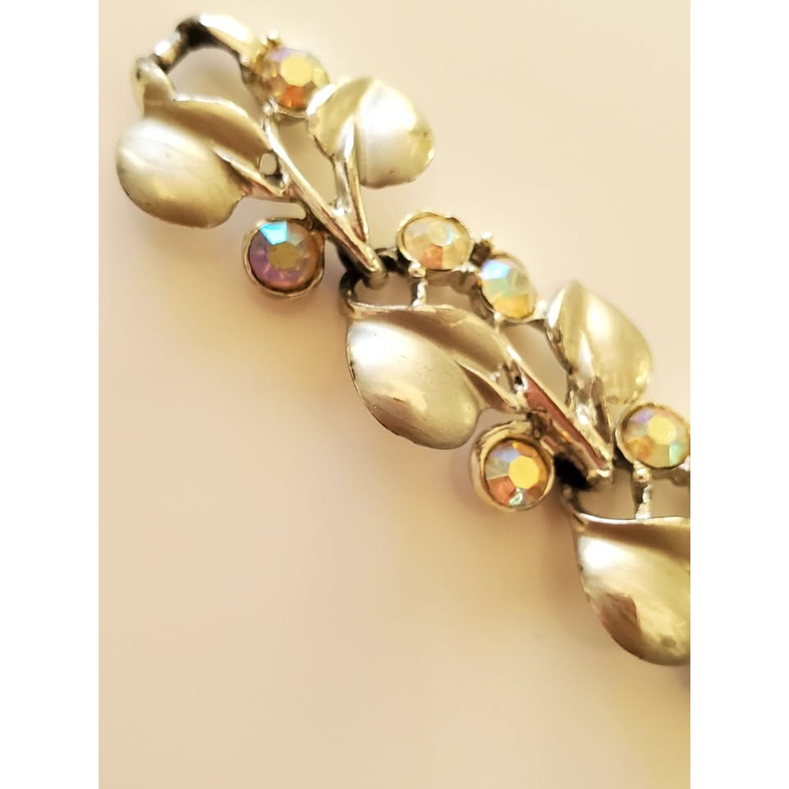 Other Vintage 1960s BSK AB Clear Rhinestone Floral Bracelet Size ONE SIZE - 7 Thumbnail