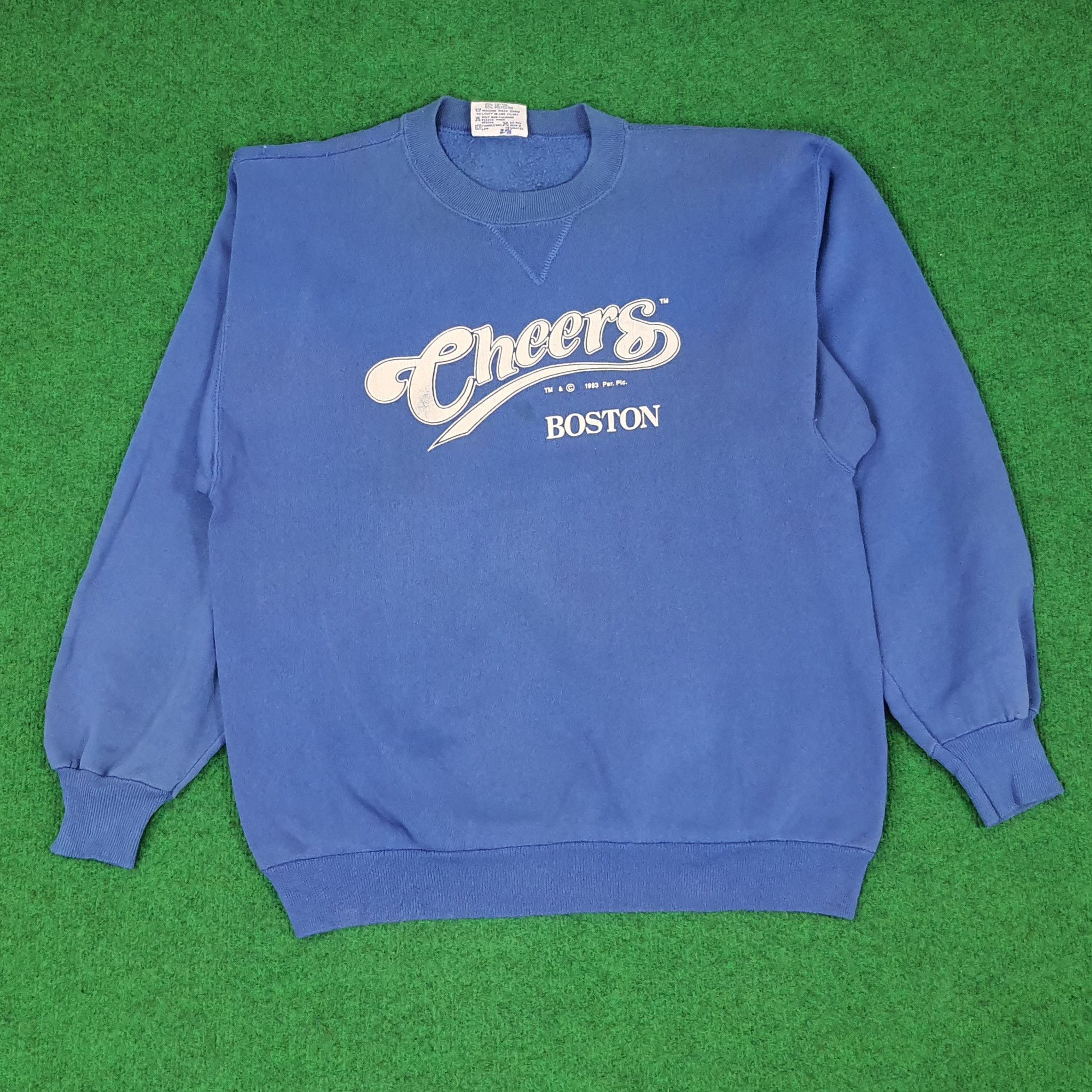Vintage Vintage Cheers Boston 90s Sweatshirt C237N16 Size US M / EU 48-50 / 2 - 1 Thumbnail