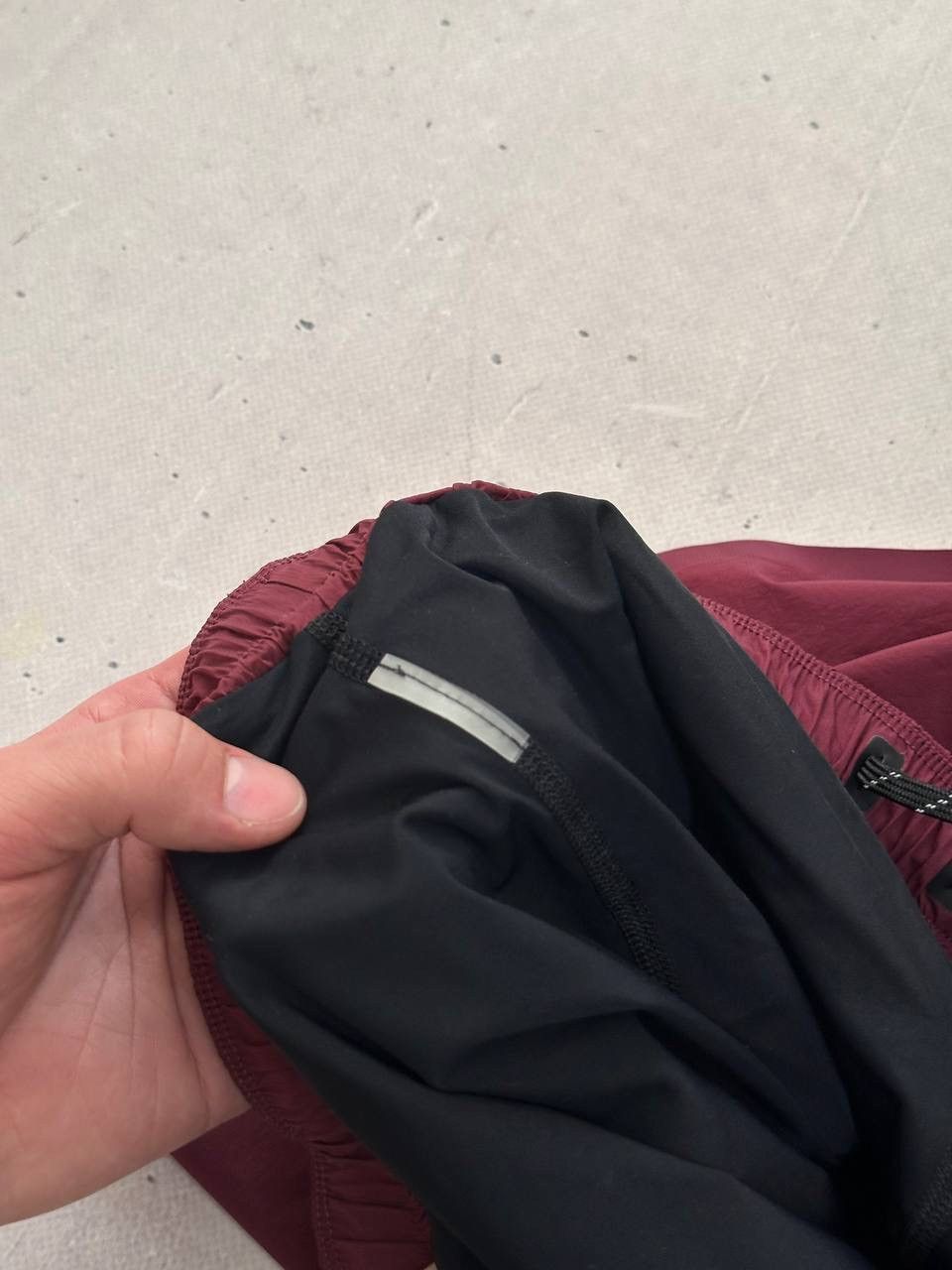 On Ryzon Alliance Series Running Shorts Burgundy Athletic Rapha Size US 30 / EU 46 - 7 Thumbnail