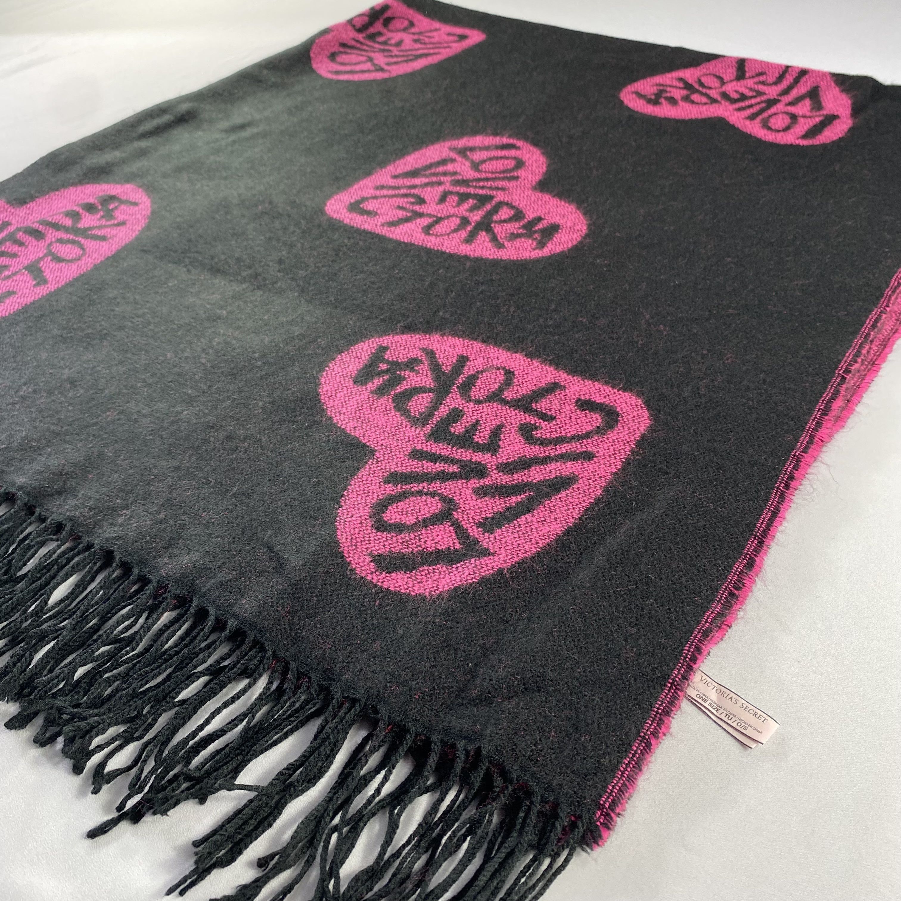Victoria's Secret Victoria's Secret Scarf Big Size Neck Wrap Top Muffler Size ONE SIZE - 3 Thumbnail