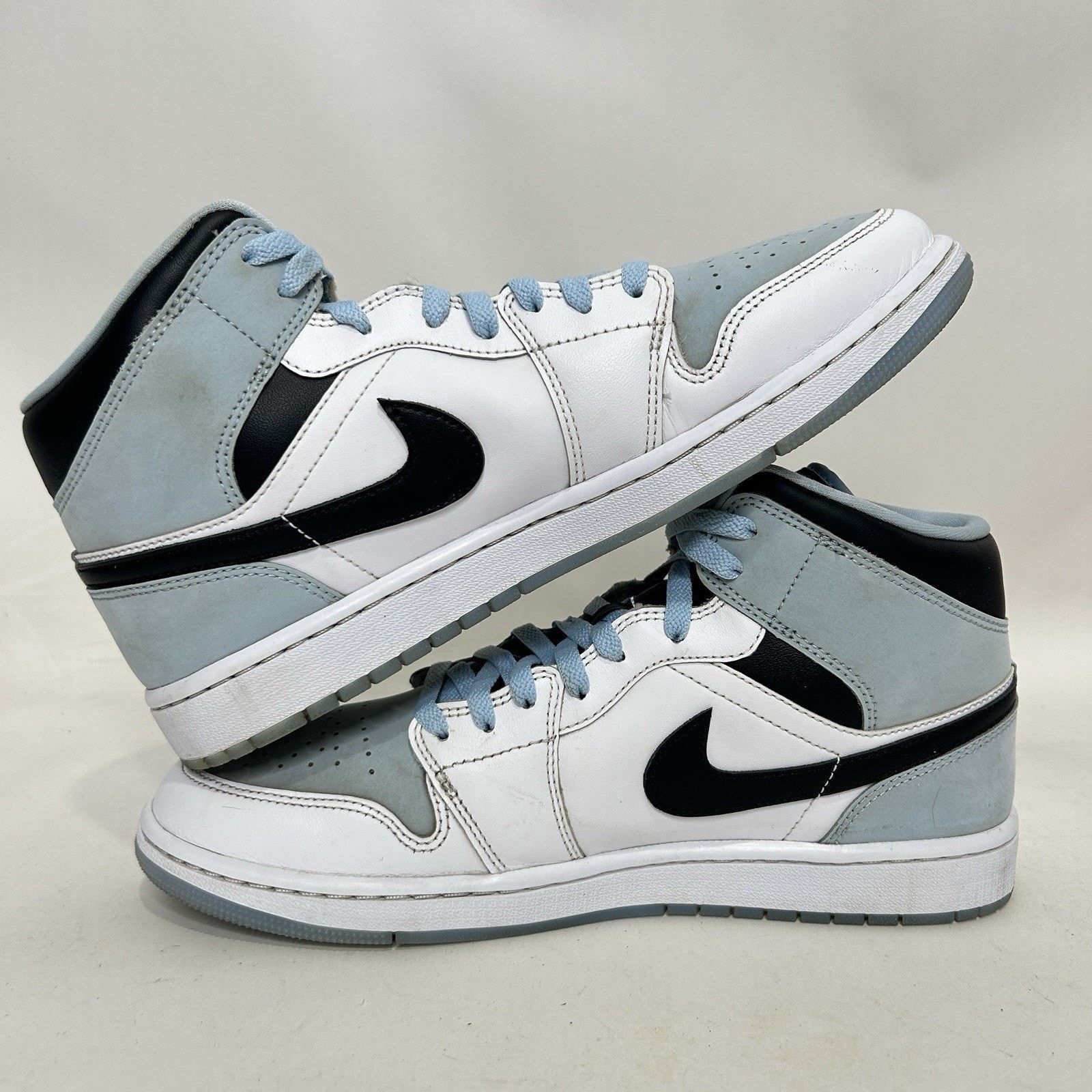 Jordan Brand Nike Air Jordan 1 Retro Mid SE "Ice Blue" Size US 10.5 / EU 43-44 - 3 Thumbnail