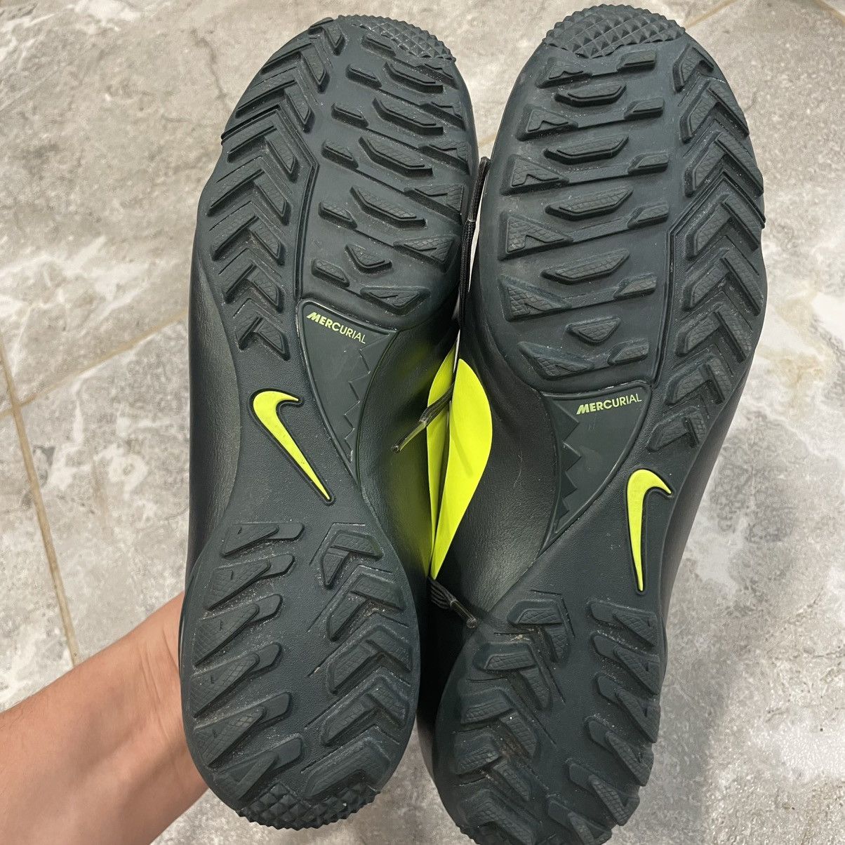 Nike 41 Nike Mercurial Soccer Cleats shoes boots sneakers Size US 8 / EU 41 - 6 Thumbnail