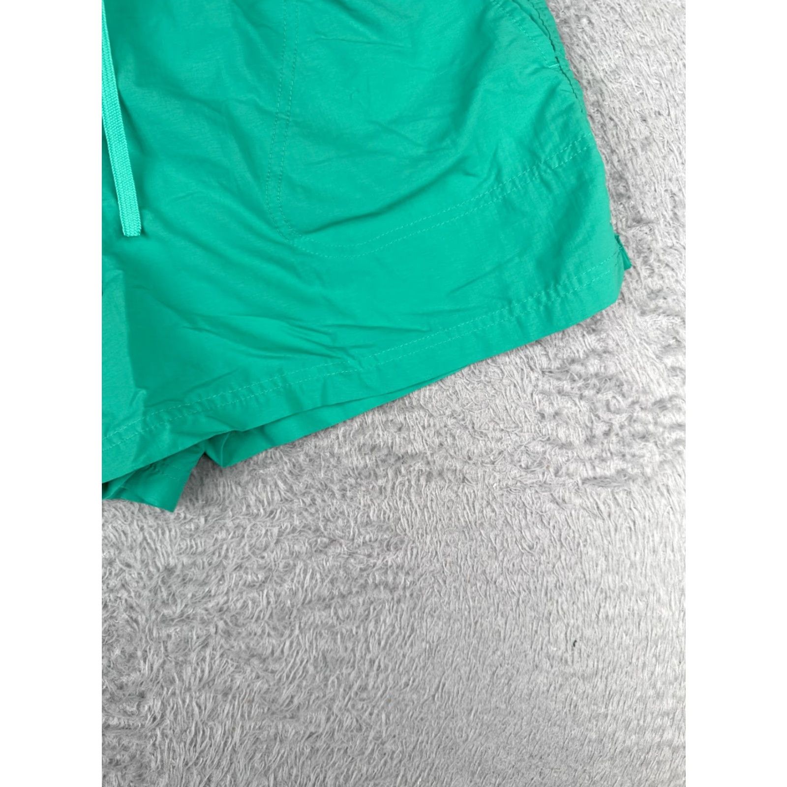 Vintage VINTAGE Columbia Cargo Shorts Women Large Green Nylon Casual Hiking Travel Activewear Size 36" / US 14 / IT 50 - 2 Thumbnail