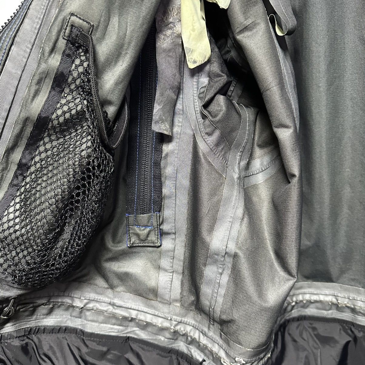 The North Face TNF The North Face Gore-Tex Vintage Jacket 90s Rare Outdoor Size US S / EU 44-46 / 1 - 20 Thumbnail