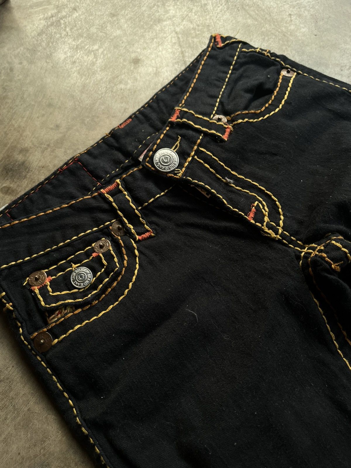 If Six Was Nine TRUE RELIGION BLACK FLARE BOOTCUT DENIM JEANS PANTS PATTERN Size US 26 / EU 42 - 5 Thumbnail