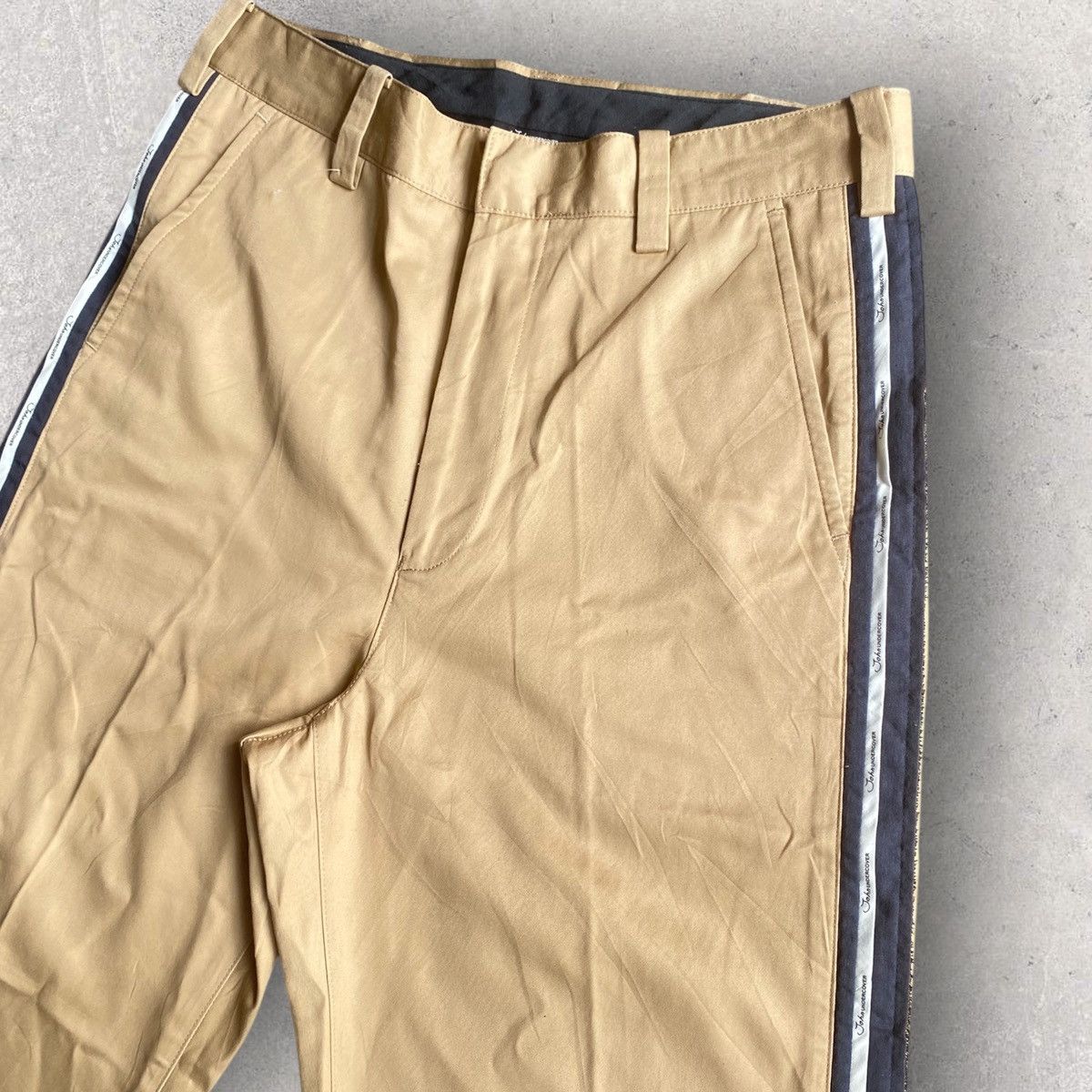 John Undercover × Undercover Side Logo Tape Pants Size US 29 - 2 Thumbnail