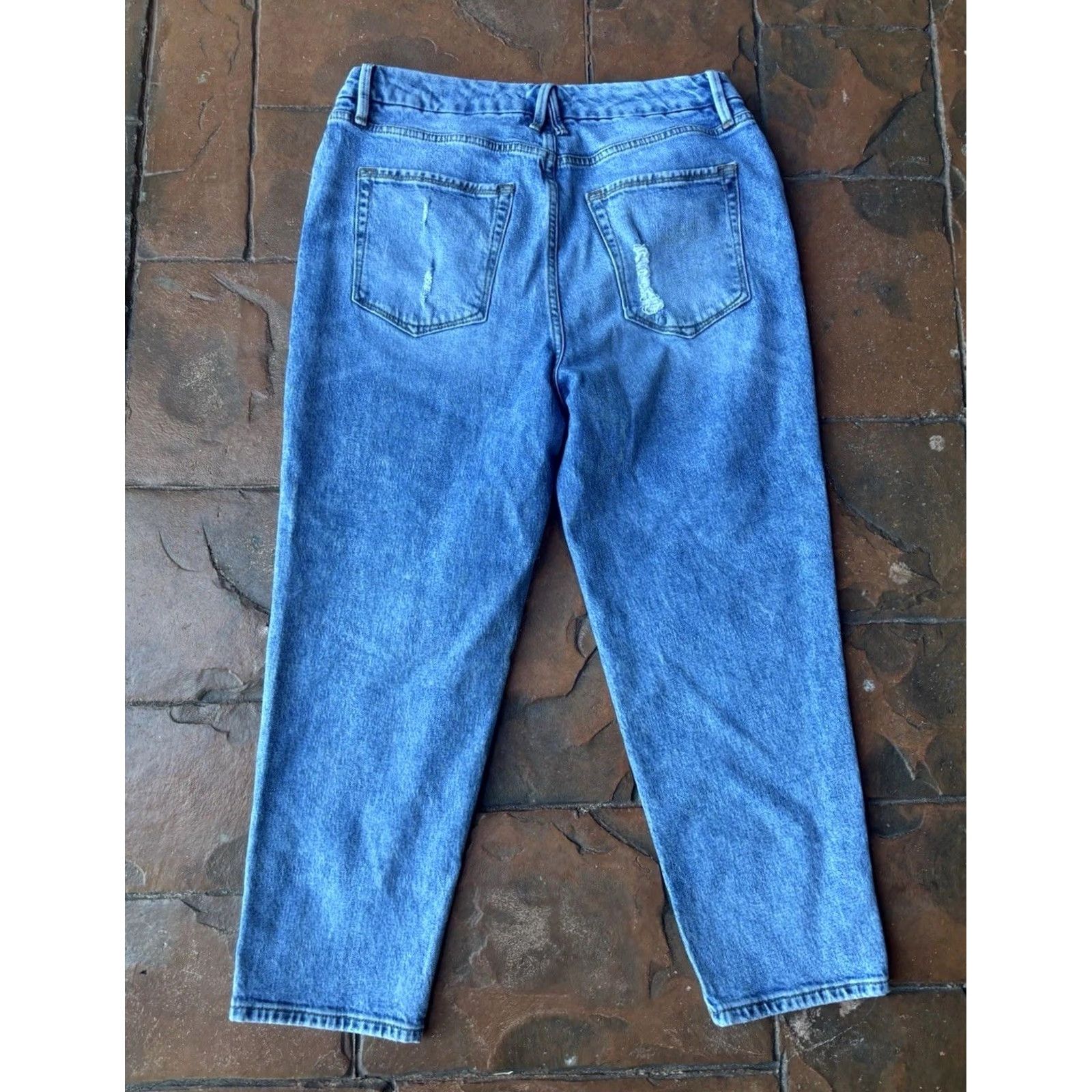 Good American Good American Denim Jeans Women’s 12 Straight Leg Distressed Jeans Blue 5-Pocket Regular Mens? Size 34" / US 12 / IT 48 - 3 Thumbnail