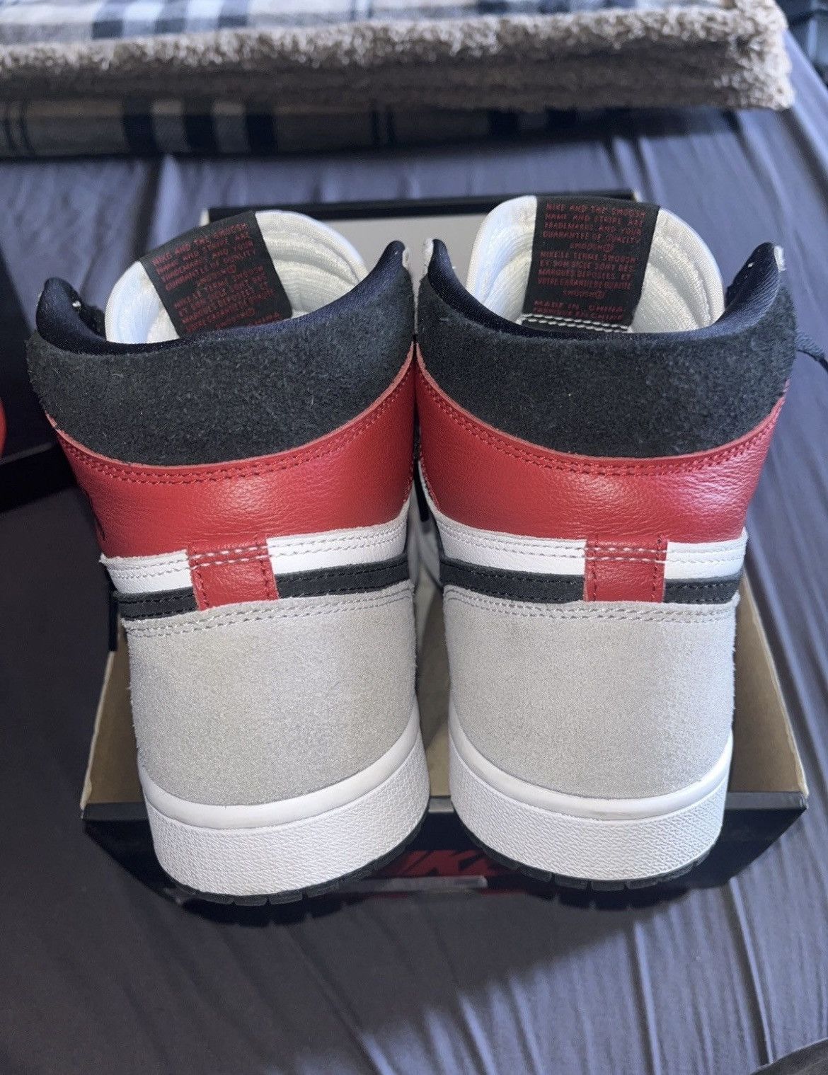 Jordan Brand Air Jordan 1 Retro High og ‘smoke grey’ Size US 9 / EU 42 - 4 Thumbnail