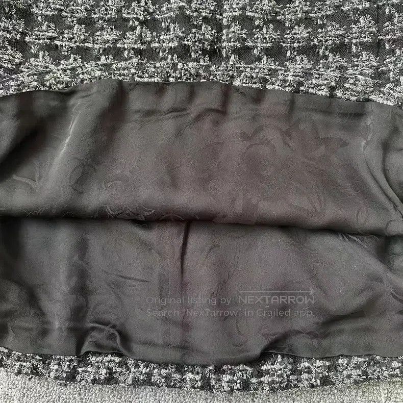 Chanel Chanel 17B sleeveless black braided tweed double pocket ve Size XS / US 0-2 / IT 36-38 - 4 Thumbnail