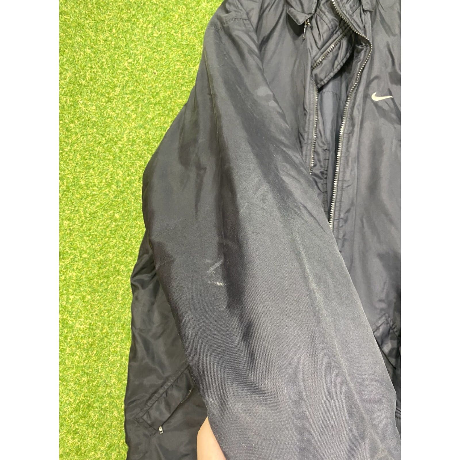 Nike VINTAGE Nike Jacket Mens L Black Puffer Softshell Zip Hooded Logo Big Swoosh Check Wind-Resistant Water-Resistant 90s 00s Y2K Size US L / EU 52-54 / 3 - 5 Thumbnail