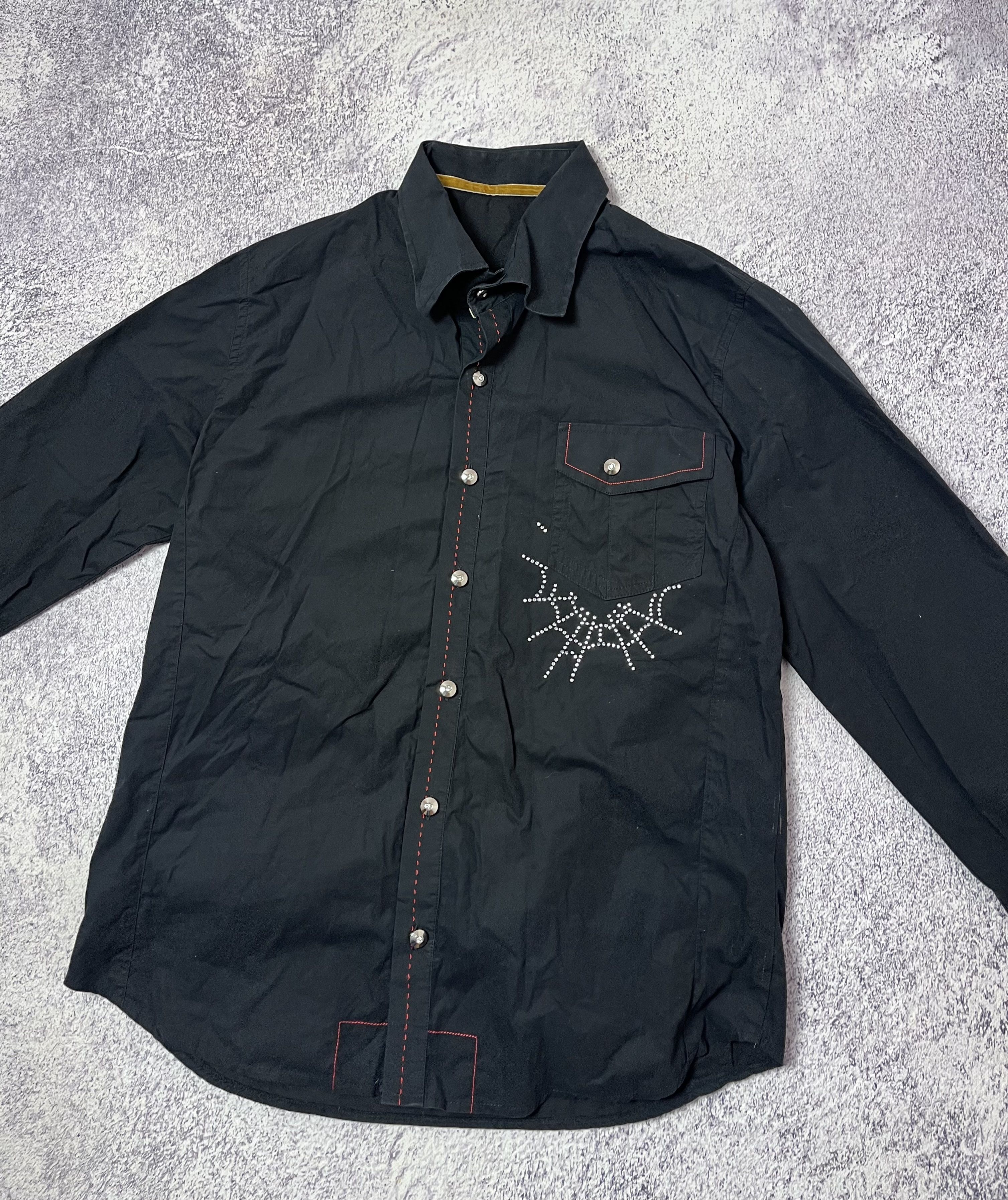 Japanese Brand Men’s shirt size Xl big logo Size US XXL / EU 58 / 5 - 4 Thumbnail