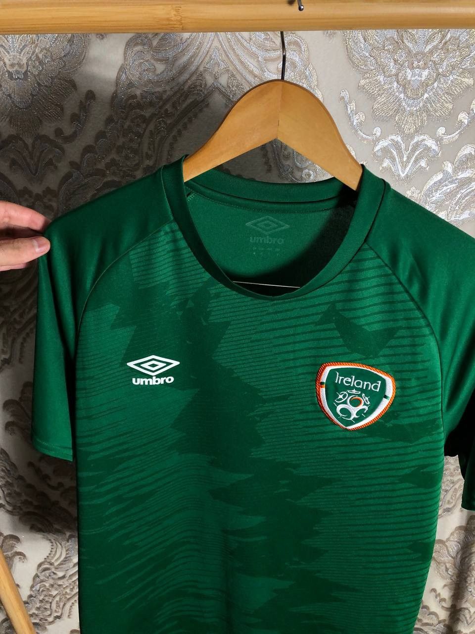 Umbro VINTAGE UMBRO IRELAND SOCCER JERSEY RETRO BLOKECORE Y2K 90s Size US M / EU 48-50 / 2 - 2 Thumbnail