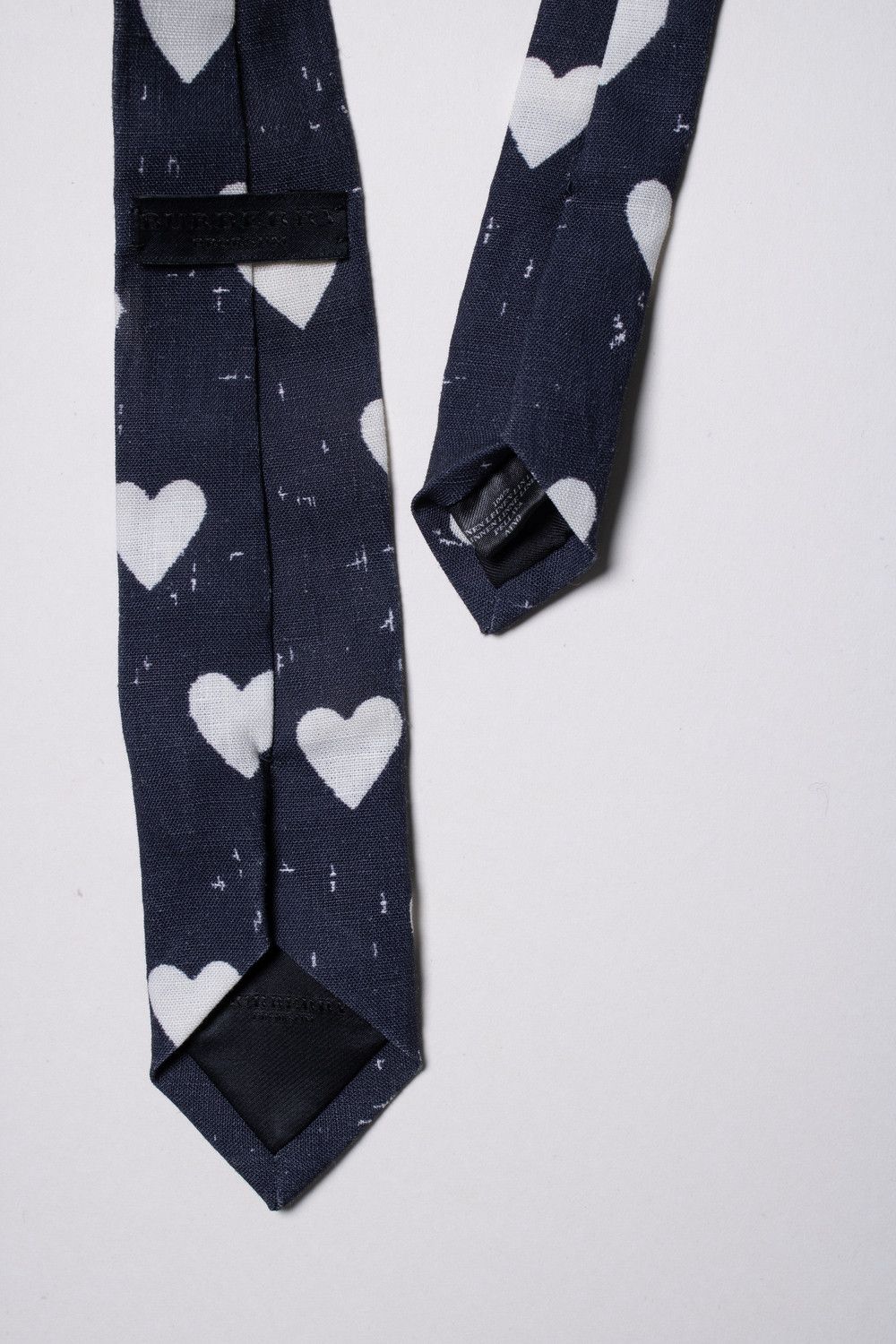Burberry Burberry, tie with heart print Size ONE SIZE - 3 Thumbnail
