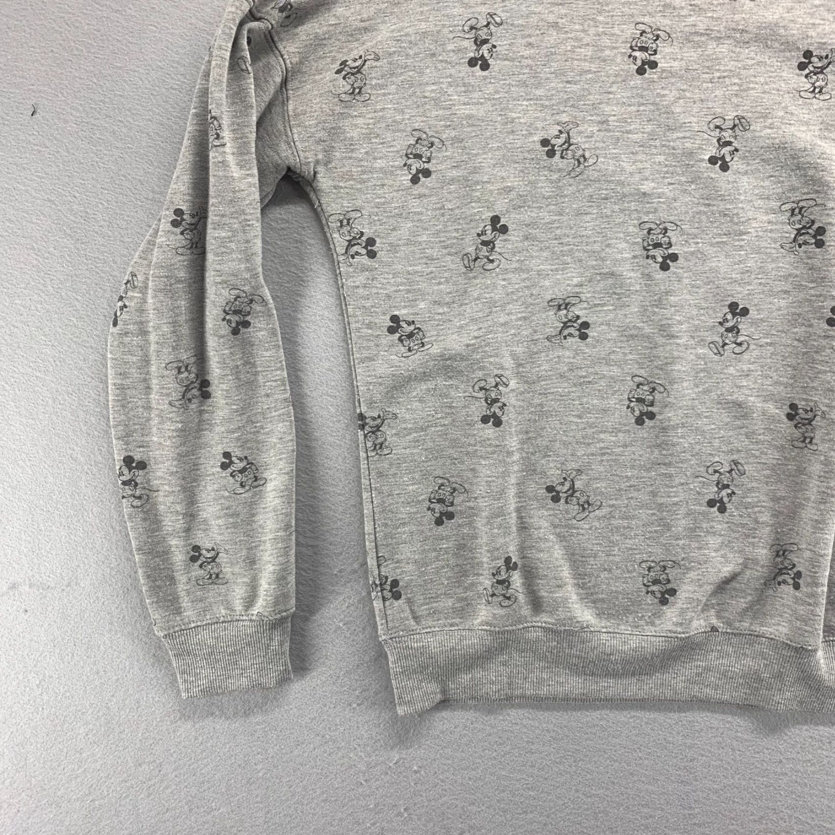 Disney Disney Sweatshirt Womens Medium Gray Mickey Mouse Stretch Long Sleeve Pullover Size M / US 6-8 / IT 42-44 - 5 Thumbnail