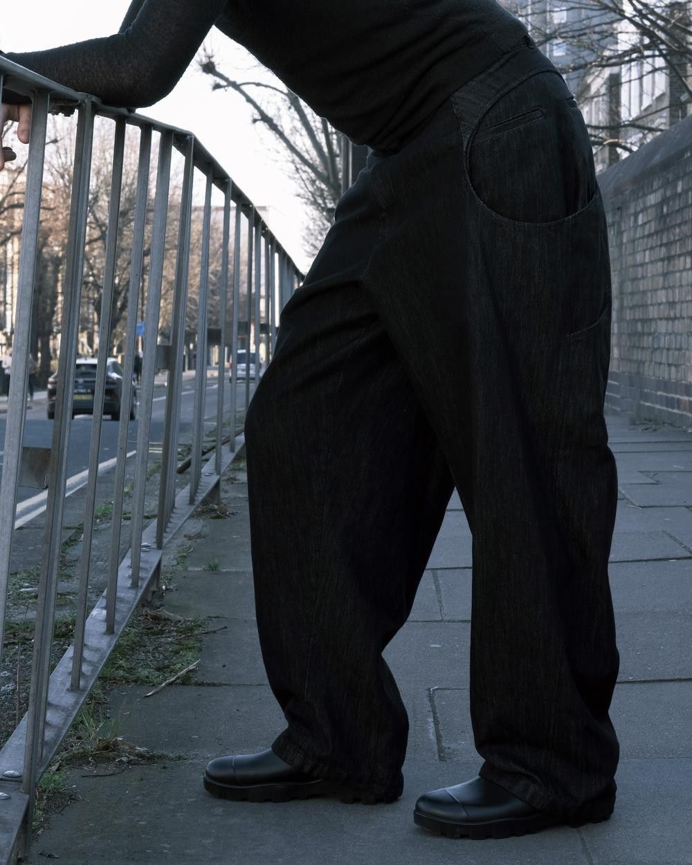 Other Ko Leung Oval Denim Size US 30 / EU 46 - 1 Thumbnail