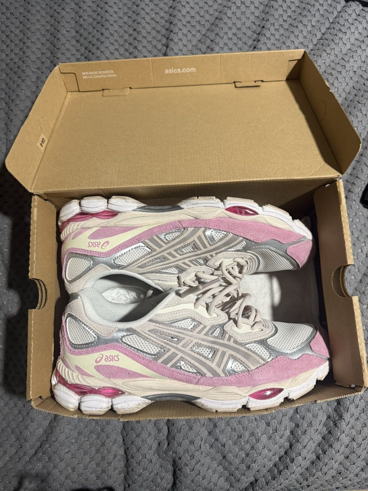 Asics Asics Gel NYC ‘Cream Pink’ (Very Great Condition) Size US 10.5 / EU 43-44 - 1 Thumbnail