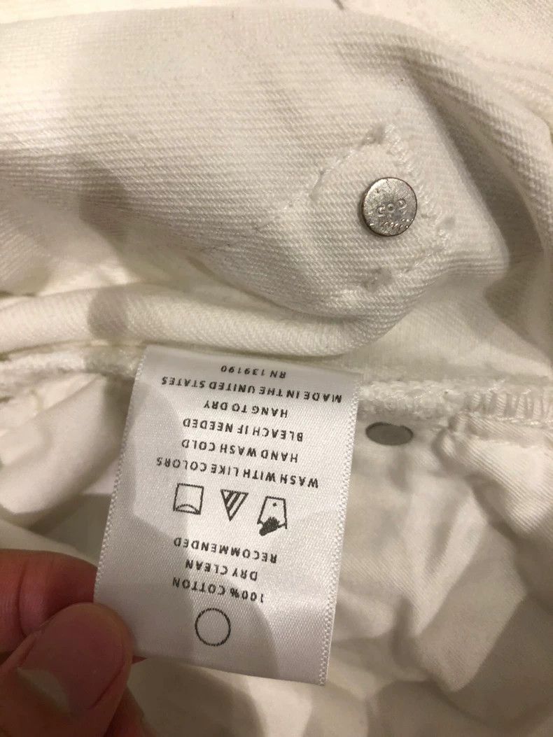 Fear of God Fear of God Ripped white jeans Size US 32 / EU 48 - 8 Thumbnail