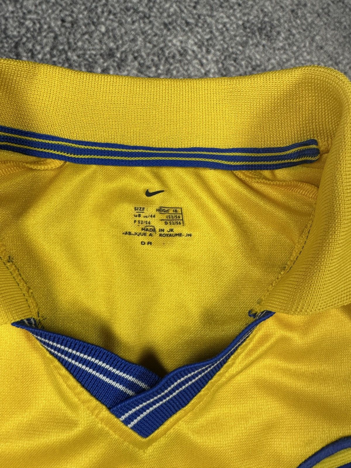 Nike Vintage Nike Leeds United Soccer Jersey Blokecore 90s Style Size US XL / EU 56 / 4 - 4 Thumbnail