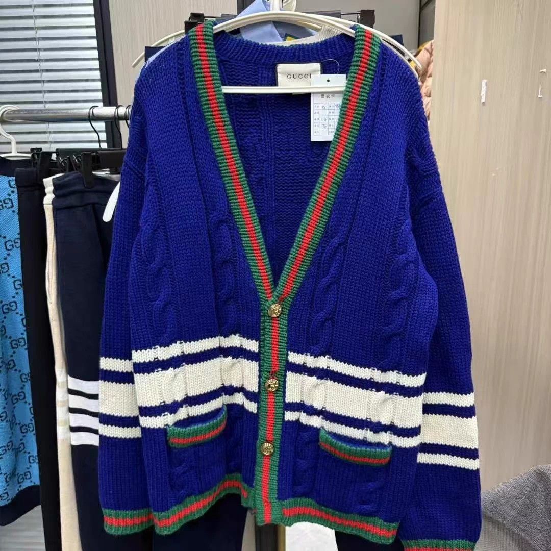 Gucci Gucci batwing back logo cardigan OS/XS Mint Size XS / US 0-2 / IT 36-38 - 1 Thumbnail