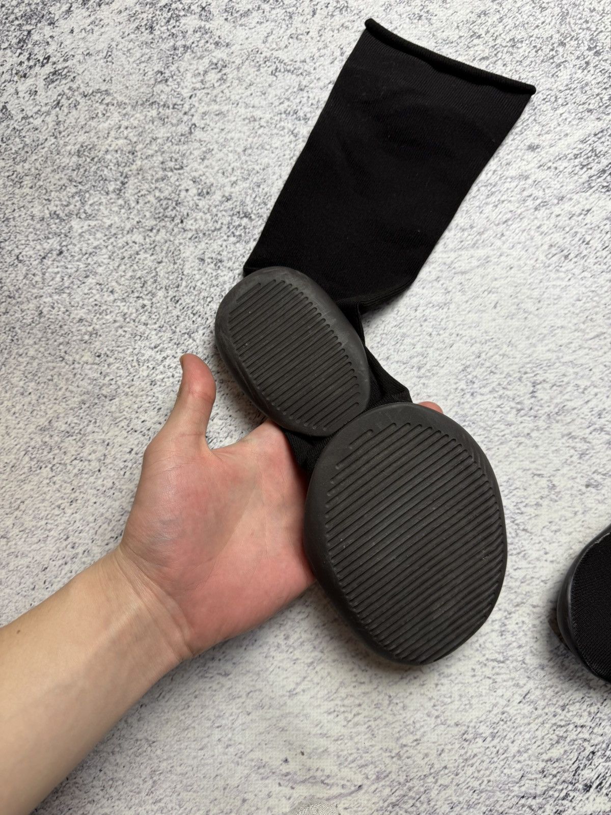 Kanye West Yeezy Pods Black Size 2 YZY Pod Size US 9.5 / EU 42-43 - 5 Thumbnail