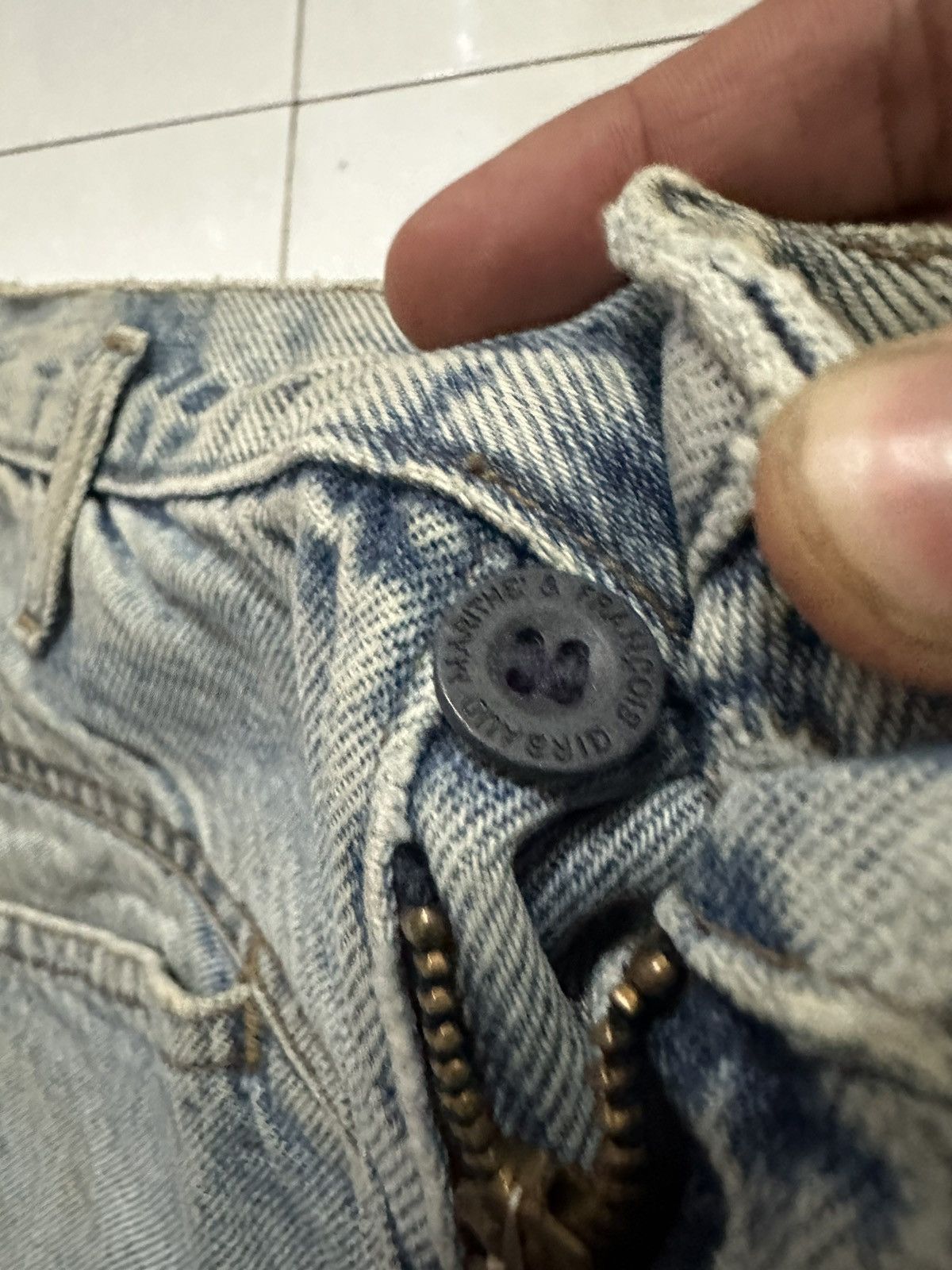 Marithe + Francois Girbaud 80’s Distress Marithe Francois Girbaud Closed Design Jeans Size US 30 / EU 46 - 8 Thumbnail