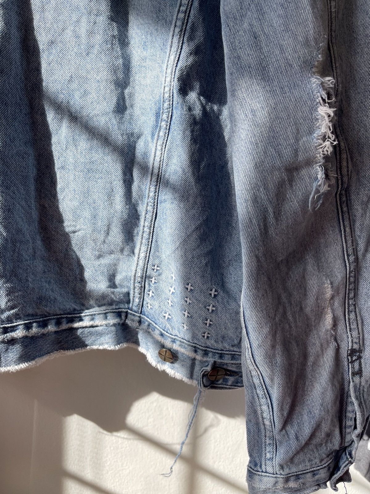 Ksubi Ksubi Distressed Denim Jacket a5 Size US L / EU 52-54 / 3 - 12 Thumbnail