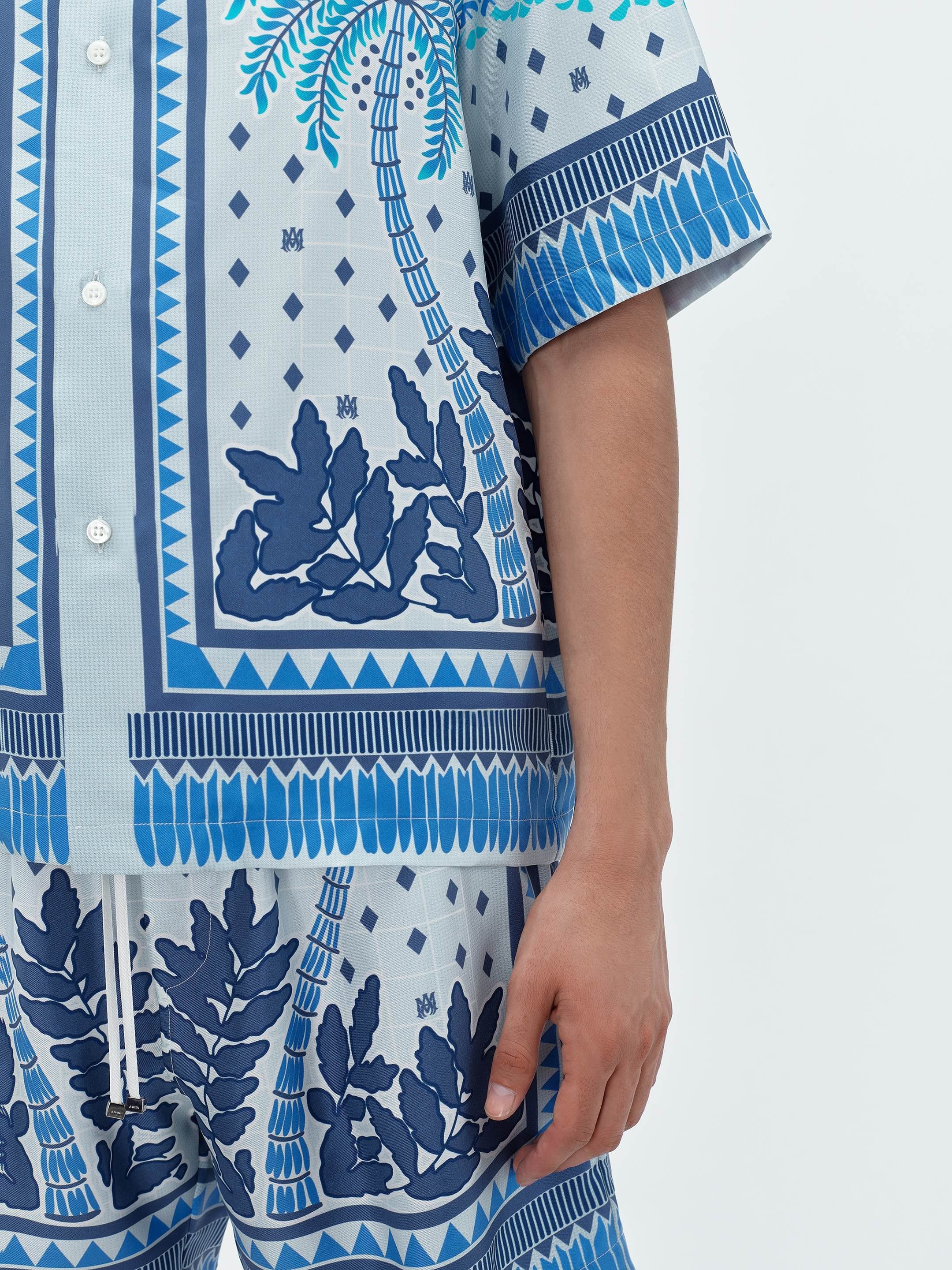 Amiri o1s1wg110425 Palm Tree Bowling Shirt in Multicolor Size US M / EU 48-50 / 2 - 7 Thumbnail