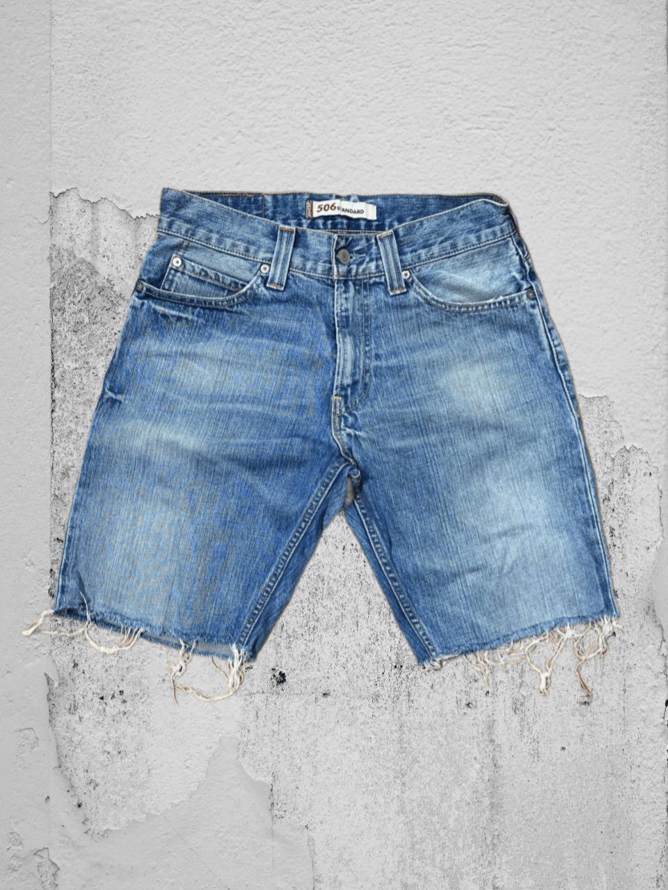 Japanese Brand × Levi's Gothicana Y2K Bondage Gothic Multipocket Cargo Shorts Size US 31 - 1 Thumbnail