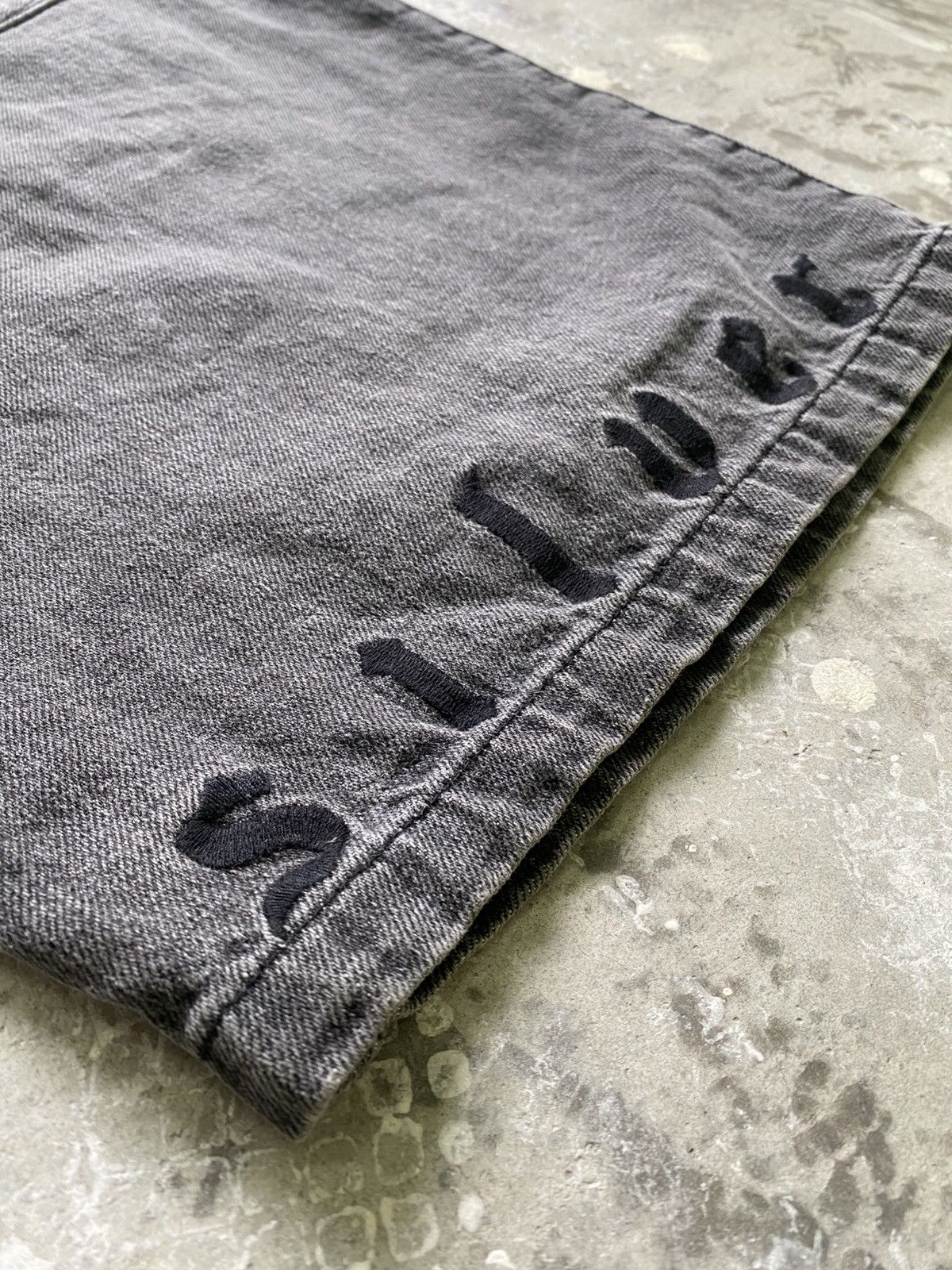 Quiksilver × Vintage Vintage Quiksilver Emberoidery Spellout Denim Short Pants Size US 33 - 5 Thumbnail