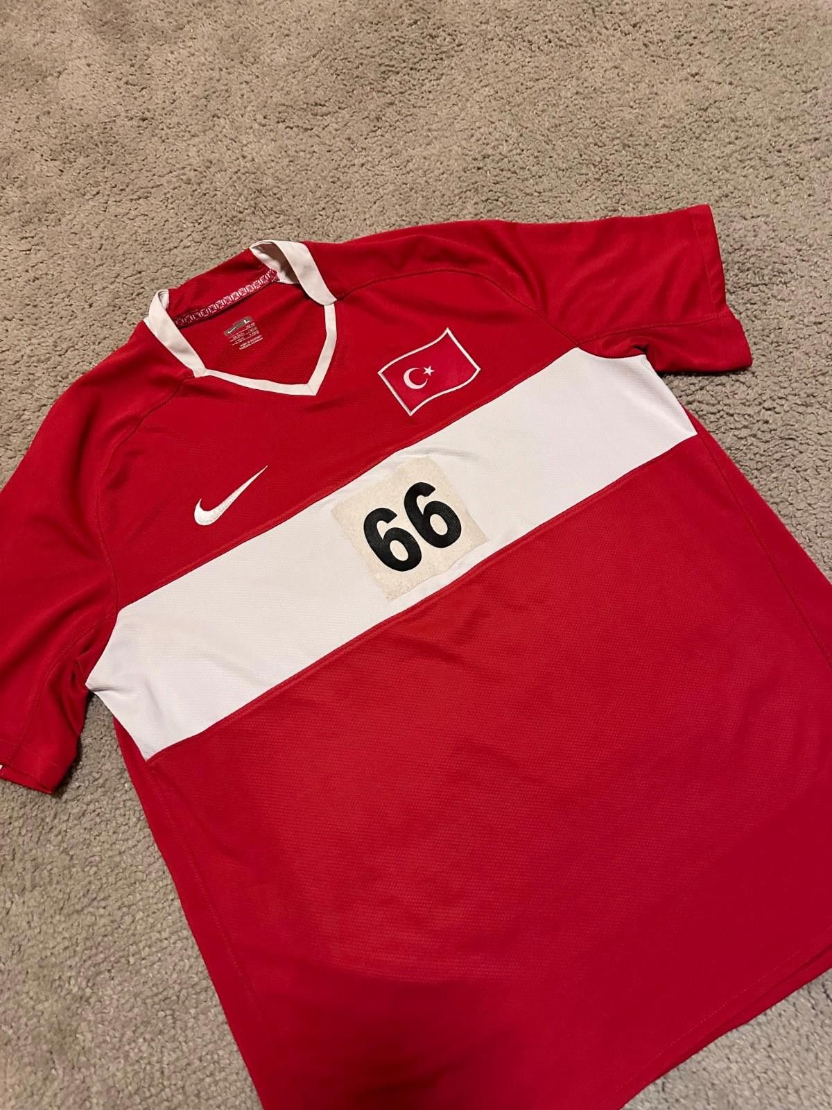 Nike Nike Turkey 2008/10 Home Football Shirt Jersey Sz L ARDA Size US L / EU 52-54 / 3 - 2 Thumbnail