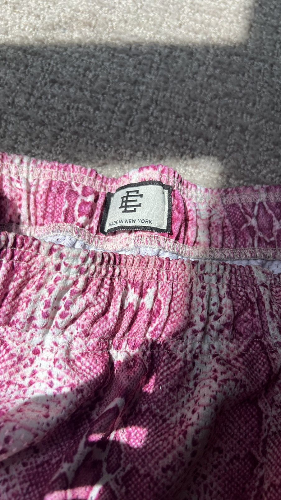 Eric Emanuel Eric Emanuel RARE MEDIUM pink snakeskin shorts Size US 32 / EU 48 - 2 Thumbnail
