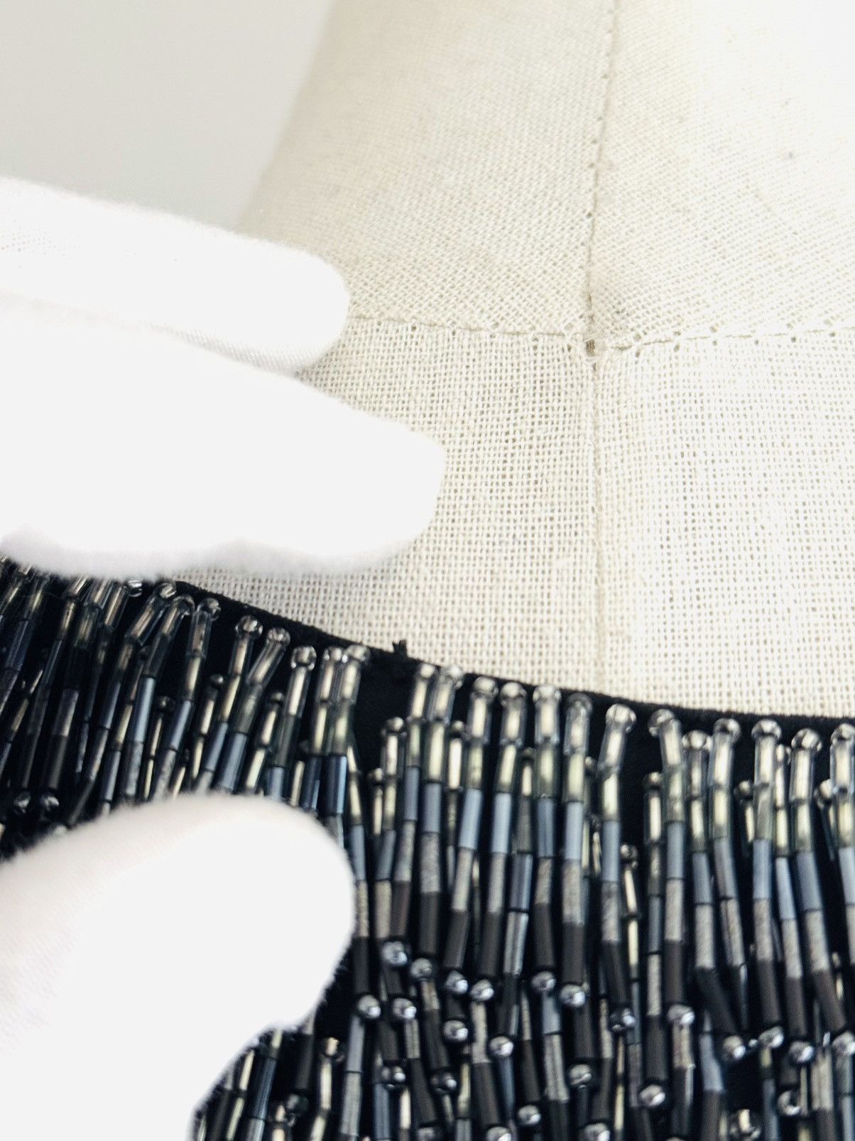 Herve Leger Herve Leger Fall ‘09 runway beaded fringe cropped jacket top Size XS / US 0-2 / IT 36-38 - 6 Thumbnail