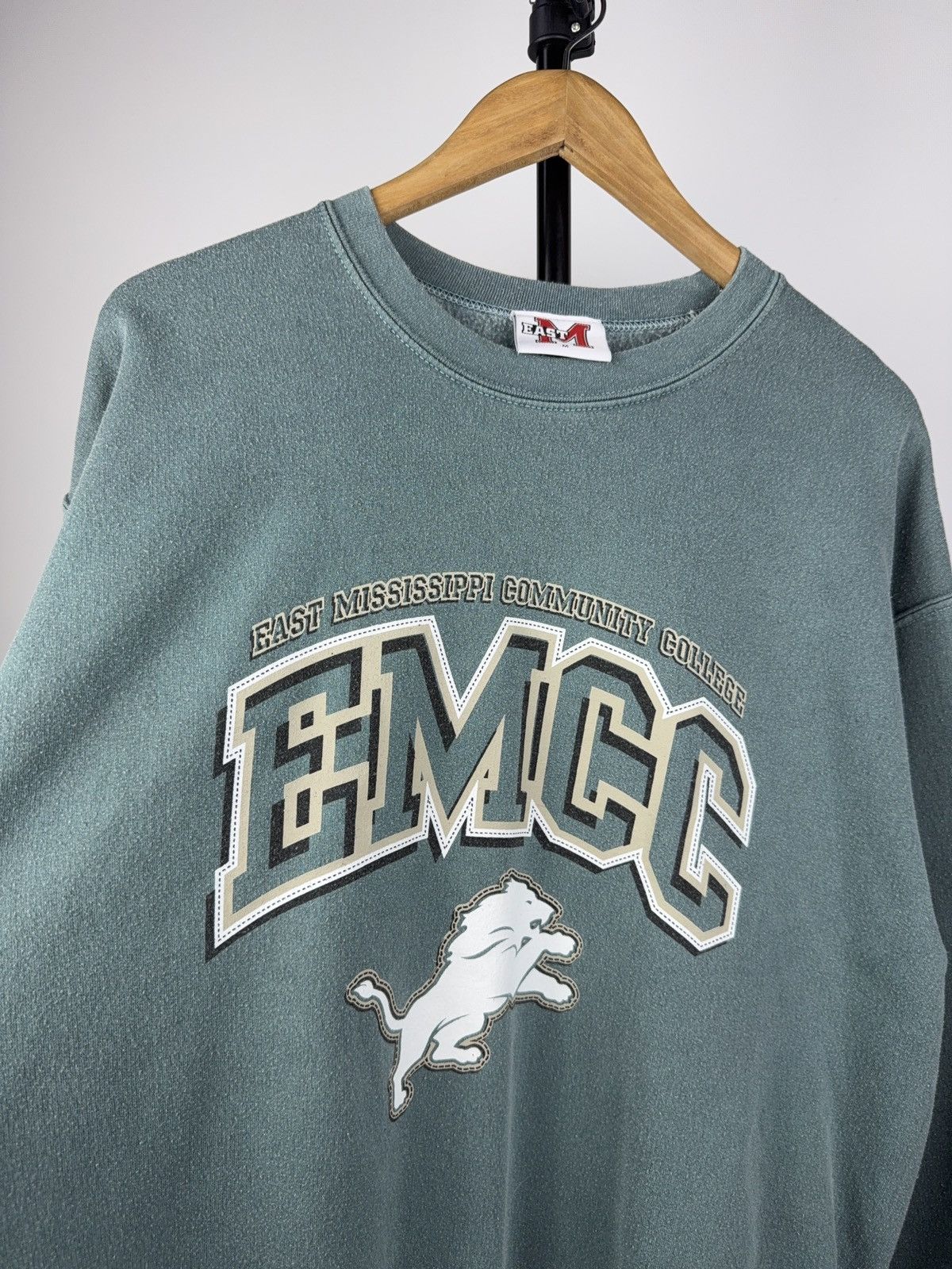Vintage Vintage 00s EMCC East Mississippi College Sweatshirt Size US M / EU 48-50 / 2 - 3 Thumbnail