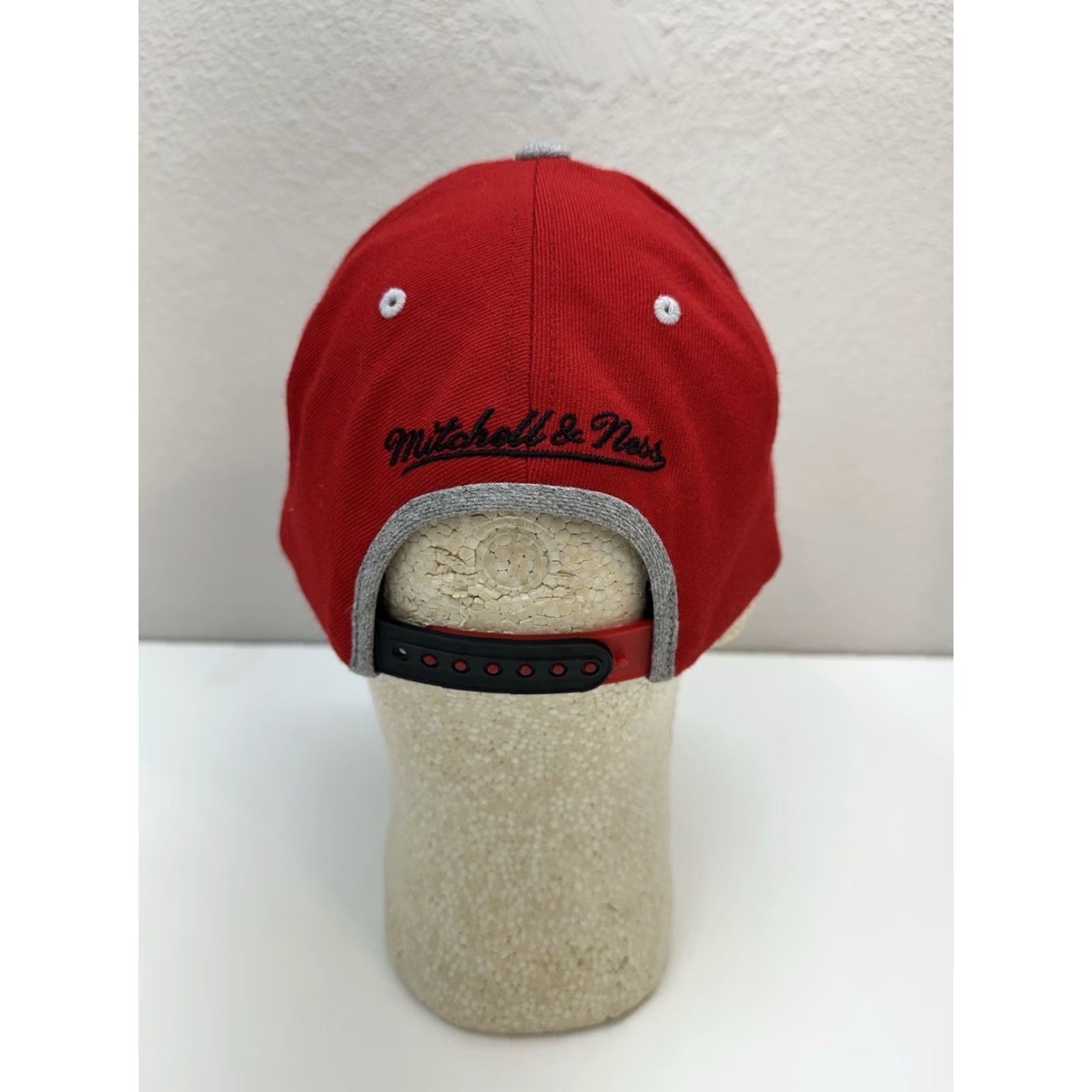 Mitchell & Ness Mitchell & Ness Snapback Hat NBA Chicago Bulls Red Adjustable Flat Brim Cap Men One Size Sports Casual Size ONE SIZE - 3 Thumbnail