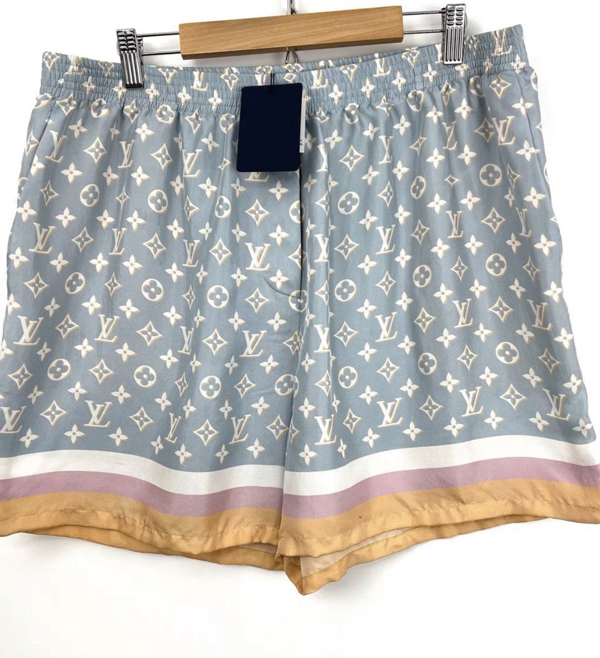 Louis Vuitton Louis Vuitton LV Blue Monogram Silk Shorts K12 Size US 30 / EU 46 - 1 Thumbnail