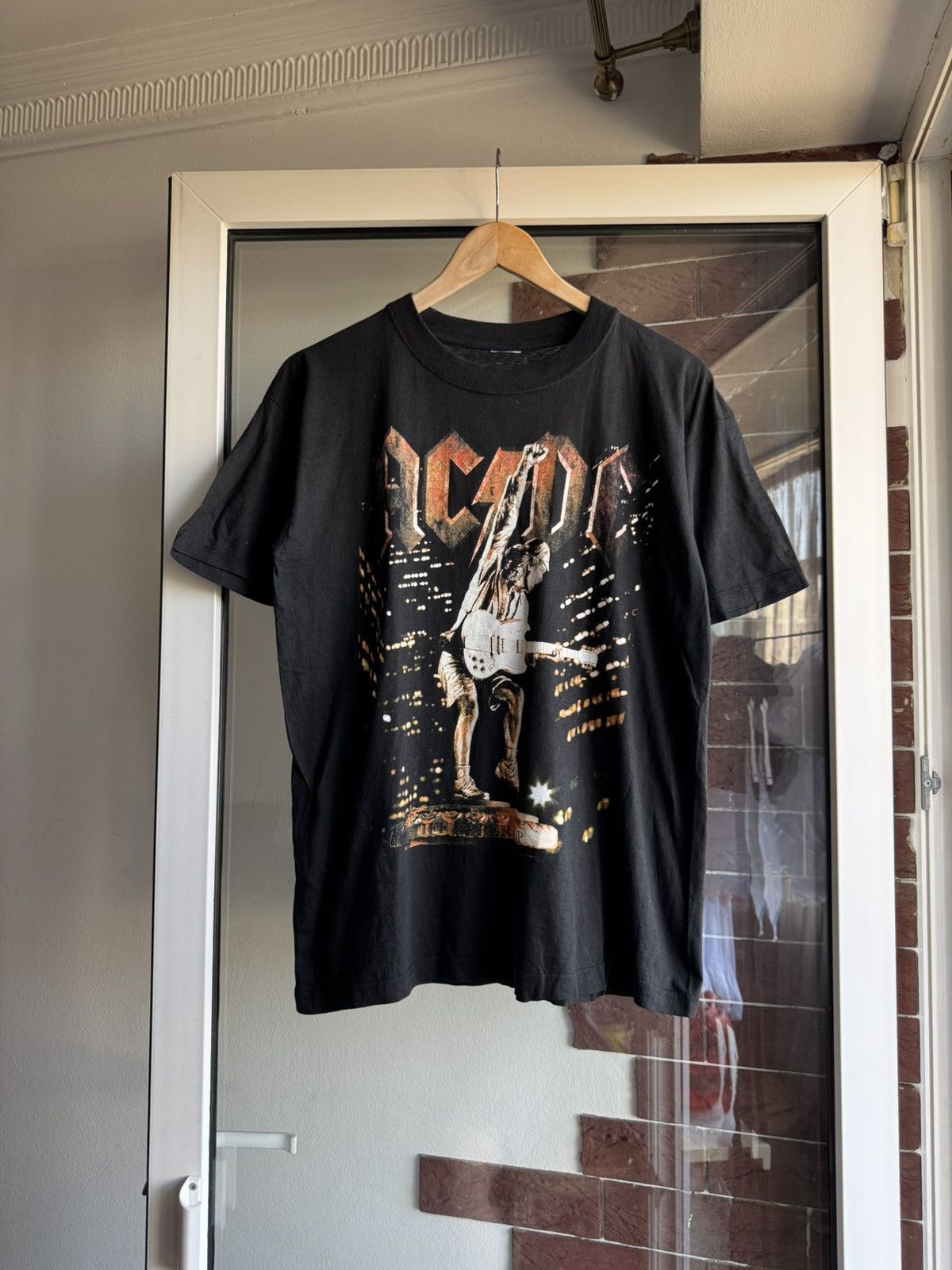 Band Tees Vintage AC/DC TOUR 00’s Tshirt Size US L / EU 52-54 / 3 - 2 Thumbnail