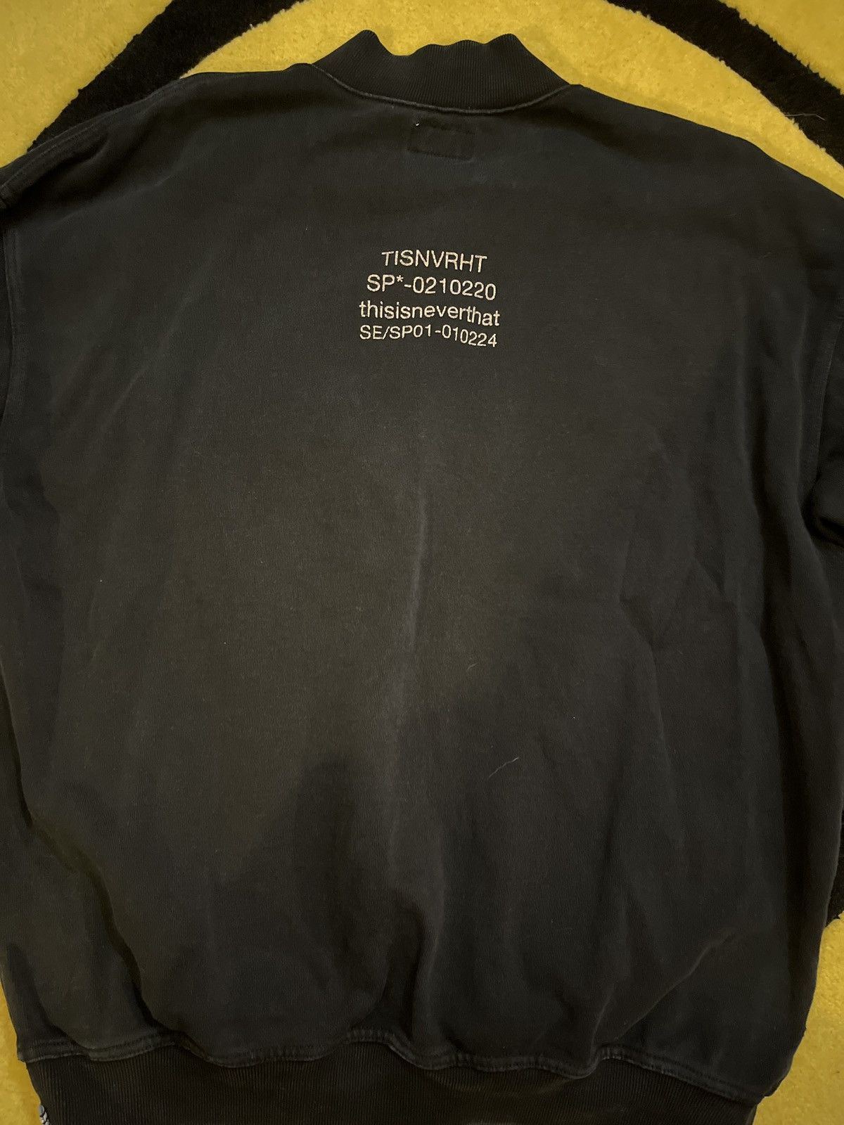 thisisneverthat Thisisneverthat Quarter Zip Size US M / EU 48-50 / 2 - 4 Thumbnail