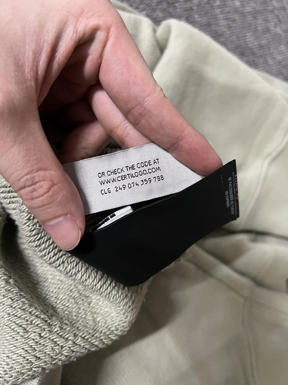 Palm Angels 「retail💲595」Brand new palm angels x smiley juggler crewneck Size US M / EU 48-50 / 2 - 10 Thumbnail