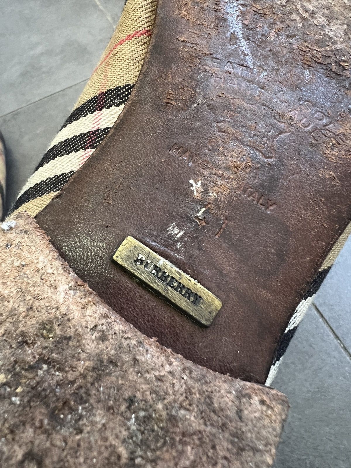 Burberry Burberry Nova Check Felt Loafers Size US 8 / EU 41 - 13 Thumbnail