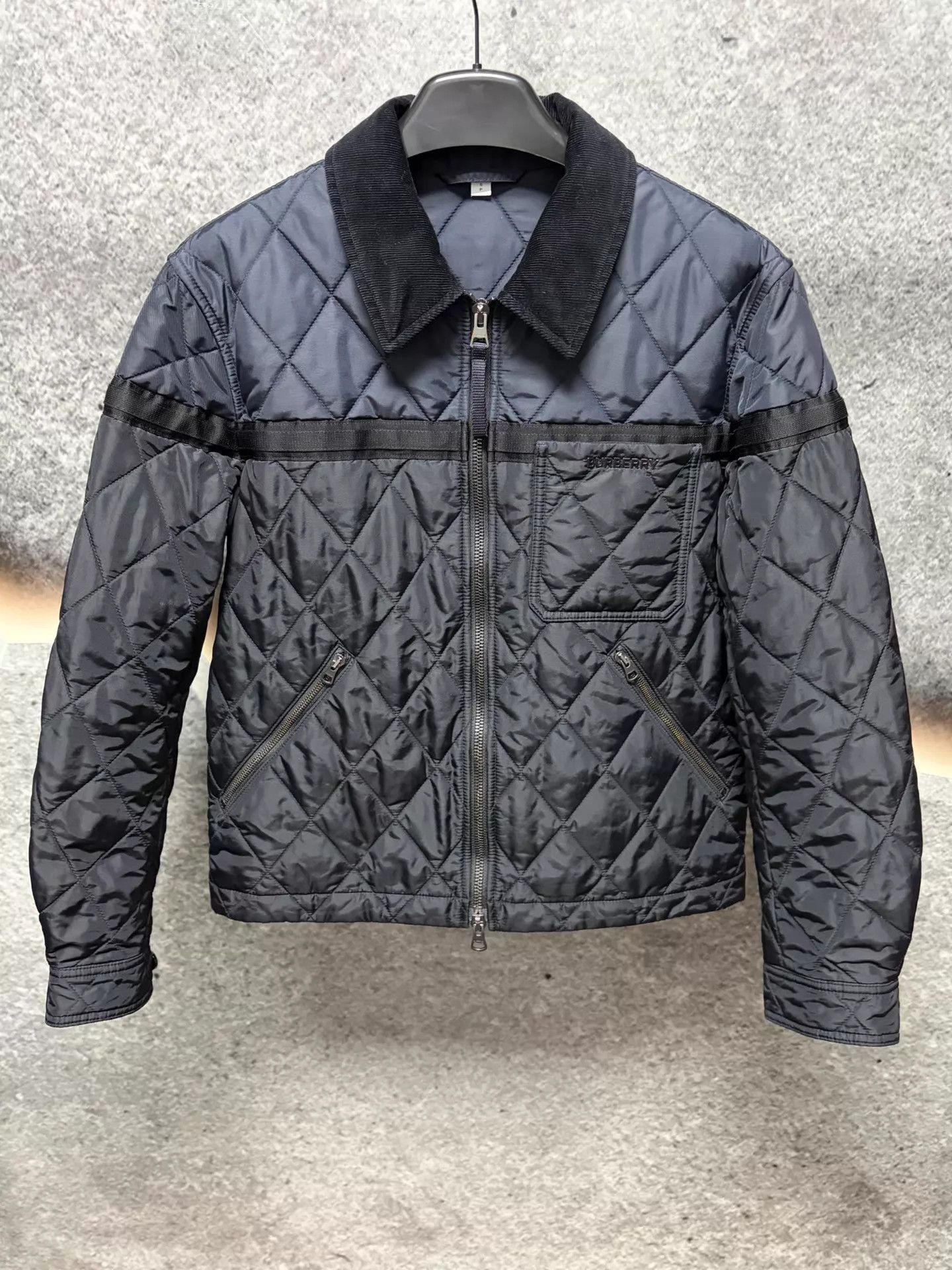 Burberry Quilted Black Jacket with Corduroy Collar - S Size US S / EU 44-46 / 1 - 1 Thumbnail
