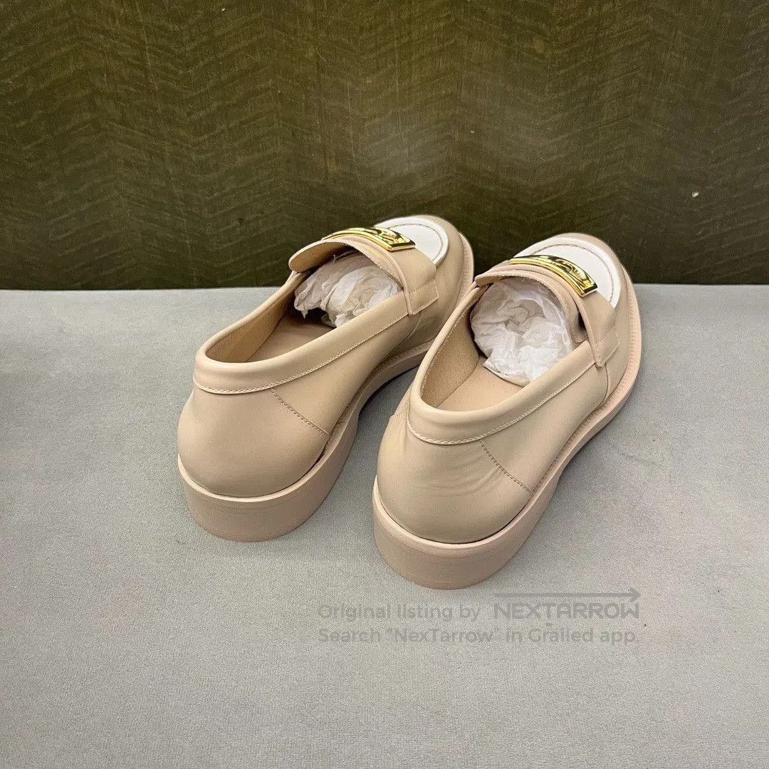 Chanel Chanel 23K Beige White Loafers. Size US 6 / IT 36 - 3 Thumbnail