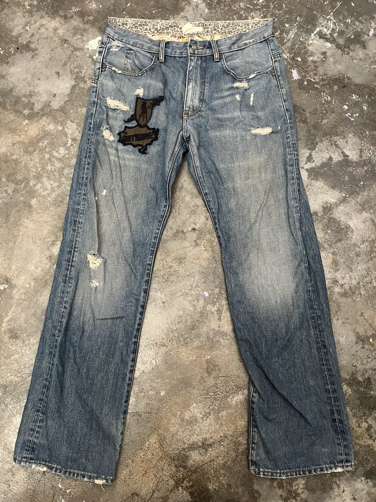 Japanese Brand Vintage Distressed Denim Jeans Sun Faded Destroyed Wash Size US 34 / EU 50 - 1 Thumbnail
