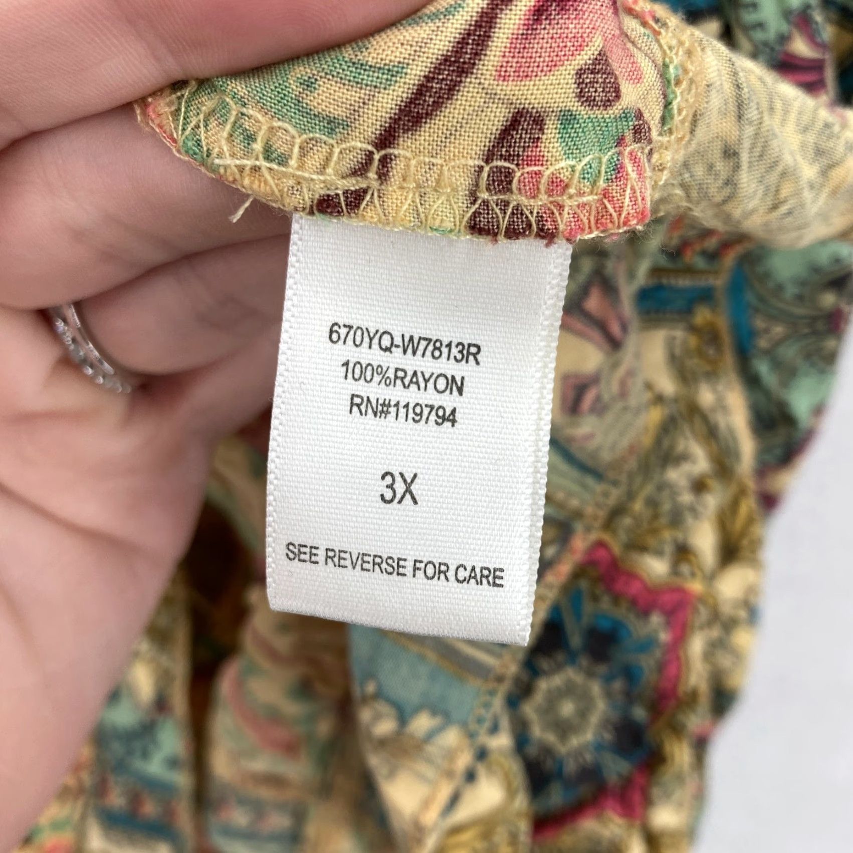 Vintage Live and Let Live Blouse Womens 3X Boho Patchwork Rayon Embellished Top Plus Size XXL / US 16-18 / IT 52-54 - 5 Thumbnail