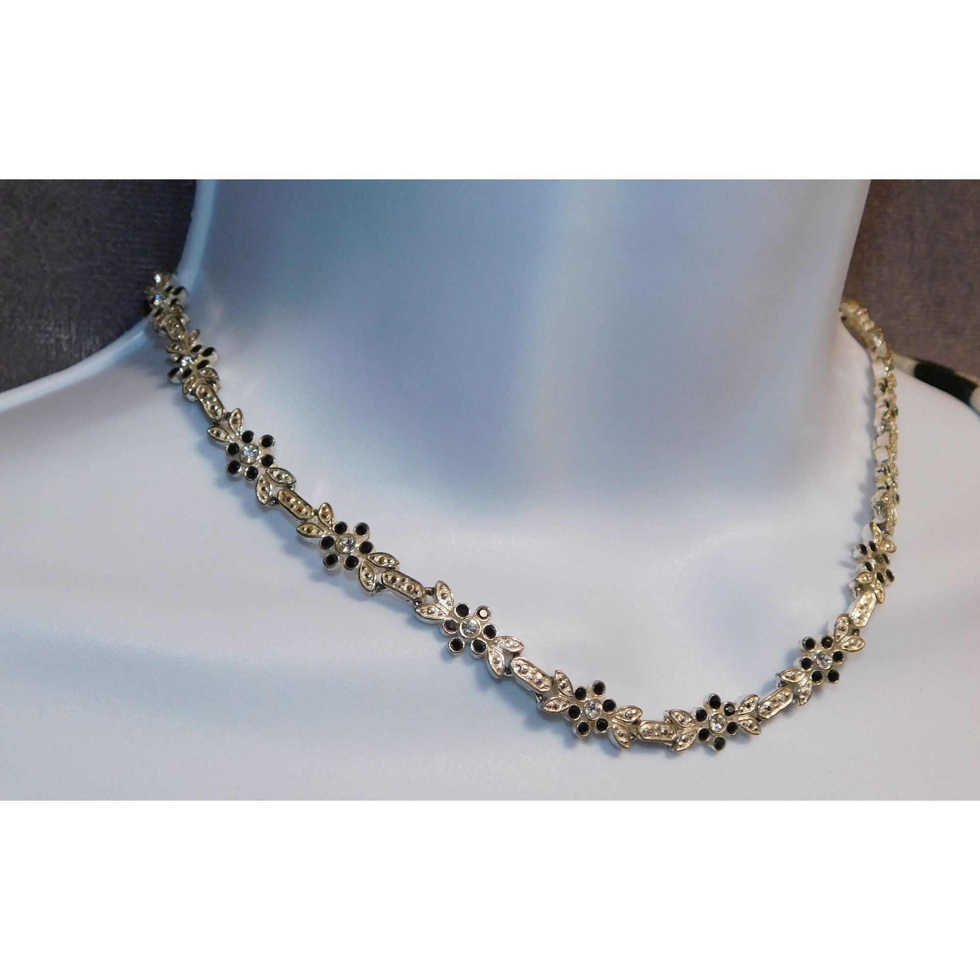 Other Floral Rhinestone Necklace Size ONE SIZE - 3 Thumbnail